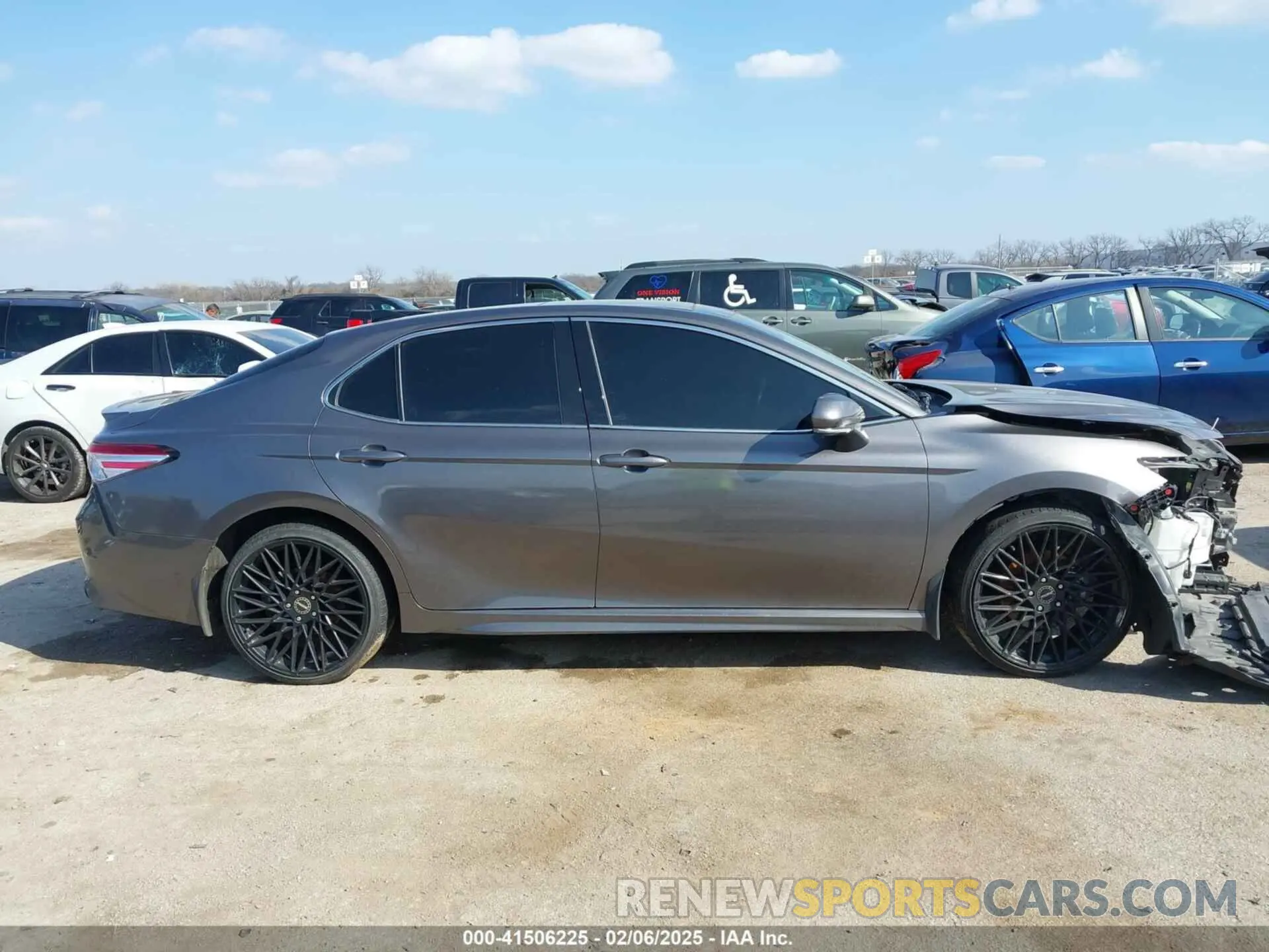 14 Фотография поврежденного автомобиля 4T1K61AK2LU915924 TOYOTA CAMRY 2020