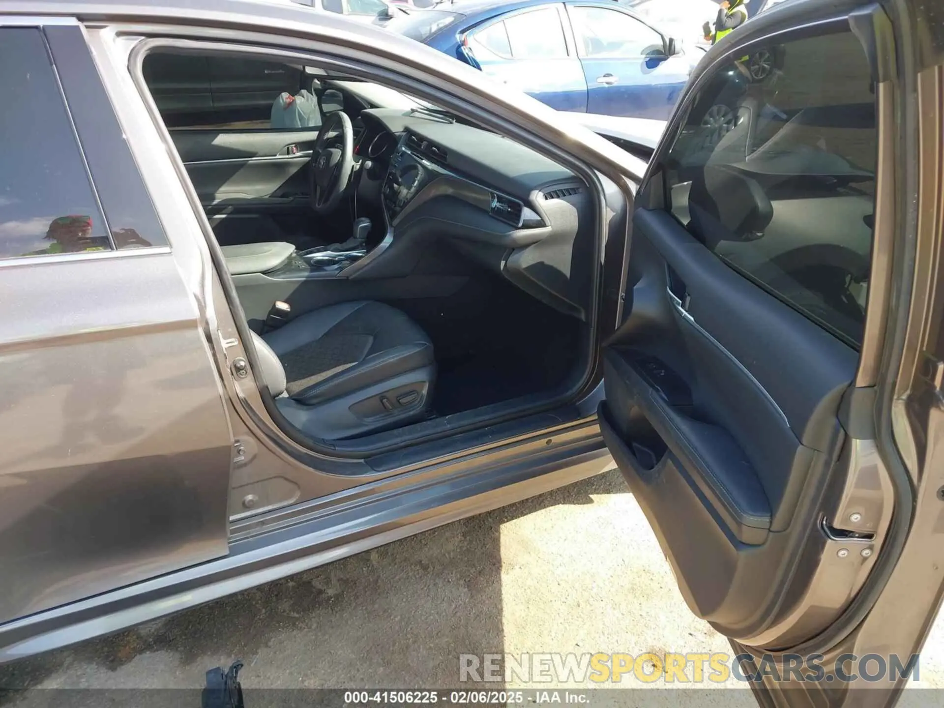 5 Фотография поврежденного автомобиля 4T1K61AK2LU915924 TOYOTA CAMRY 2020