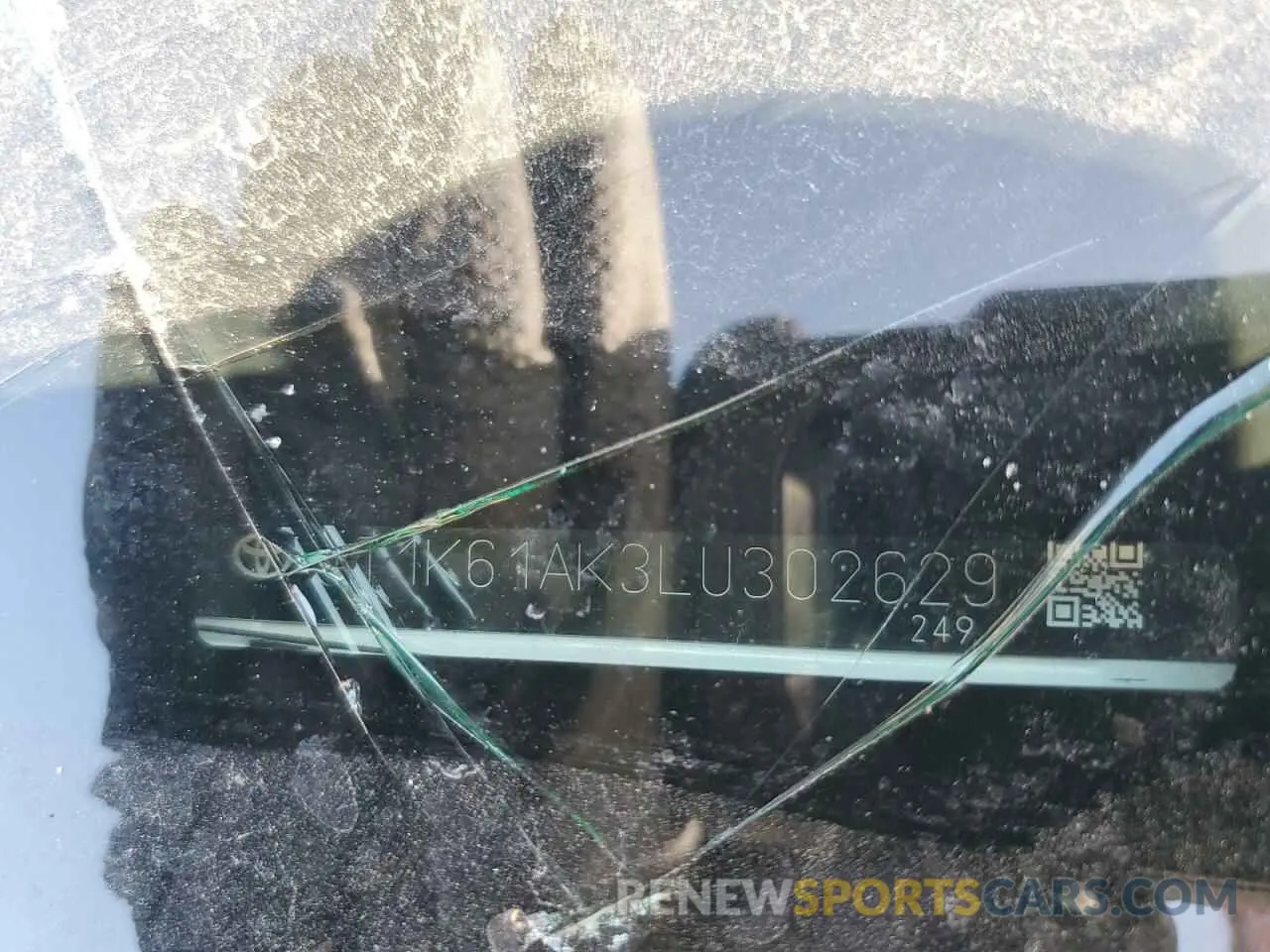 13 Photograph of a damaged car 4T1K61AK3LU302629 TOYOTA CAMRY 2020