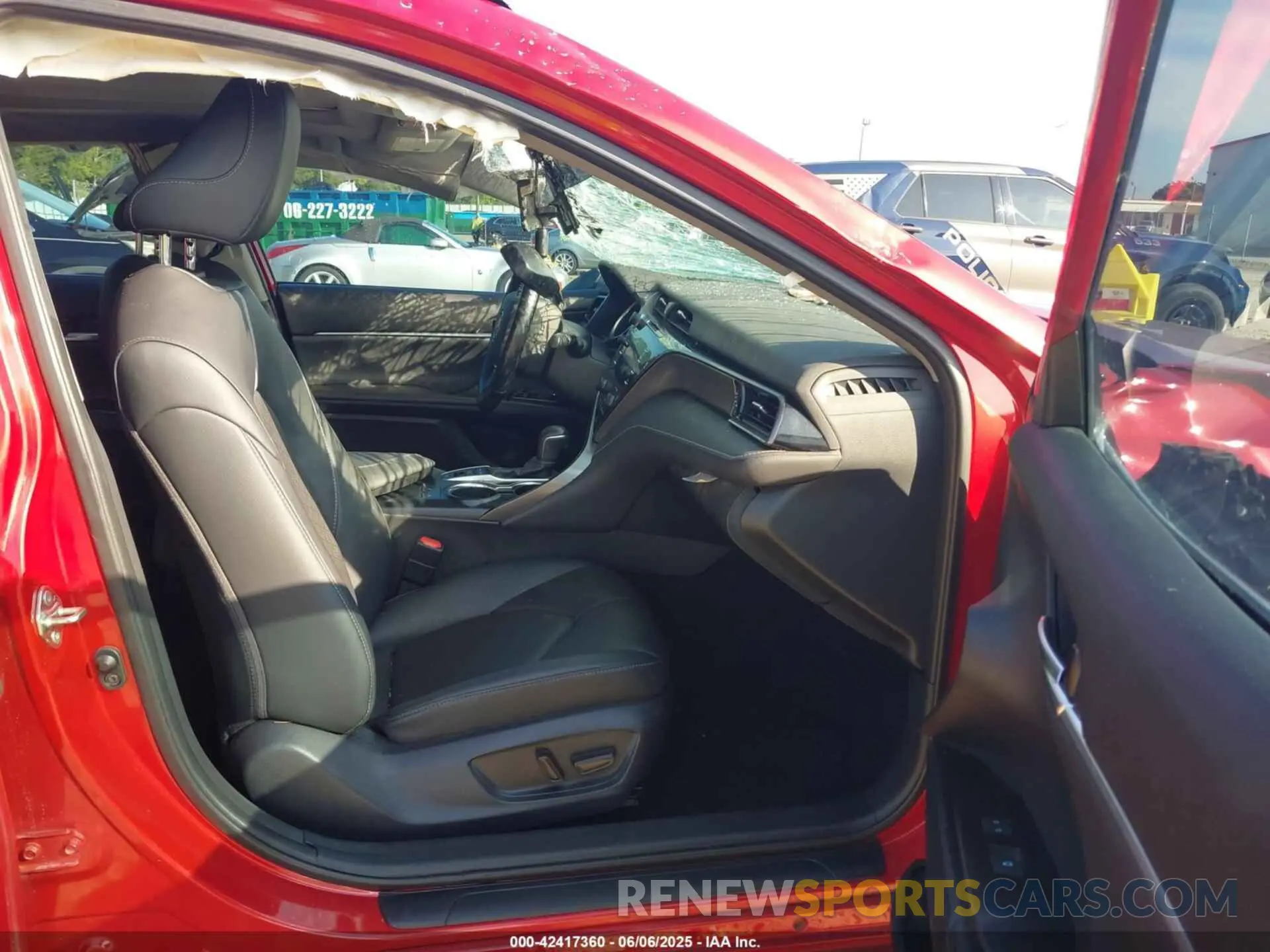 5 Photograph of a damaged car 4T1K61AK3LU320967 TOYOTA CAMRY 2020