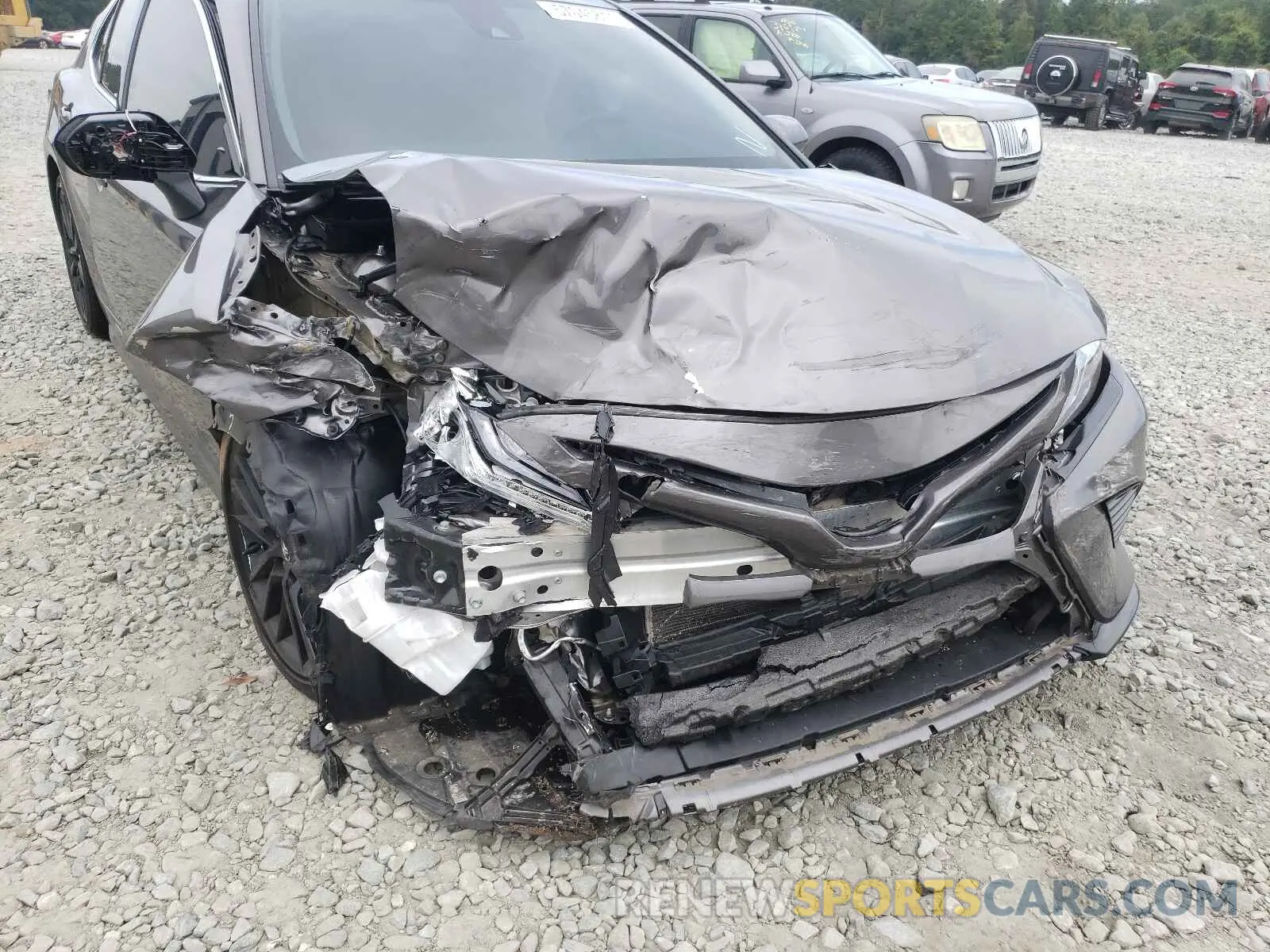 9 Photograph of a damaged car 4T1K61AK3LU323965 TOYOTA CAMRY 2020
