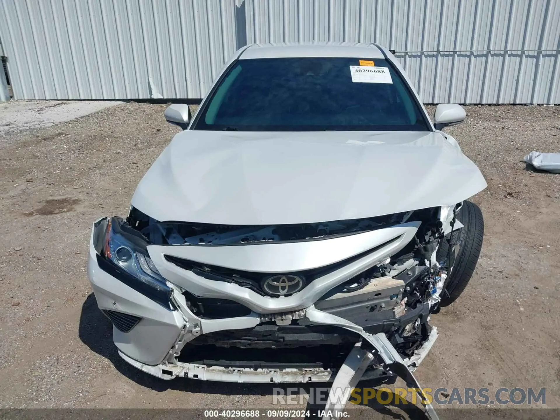 12 Photograph of a damaged car 4T1K61AK3LU950245 TOYOTA CAMRY 2020