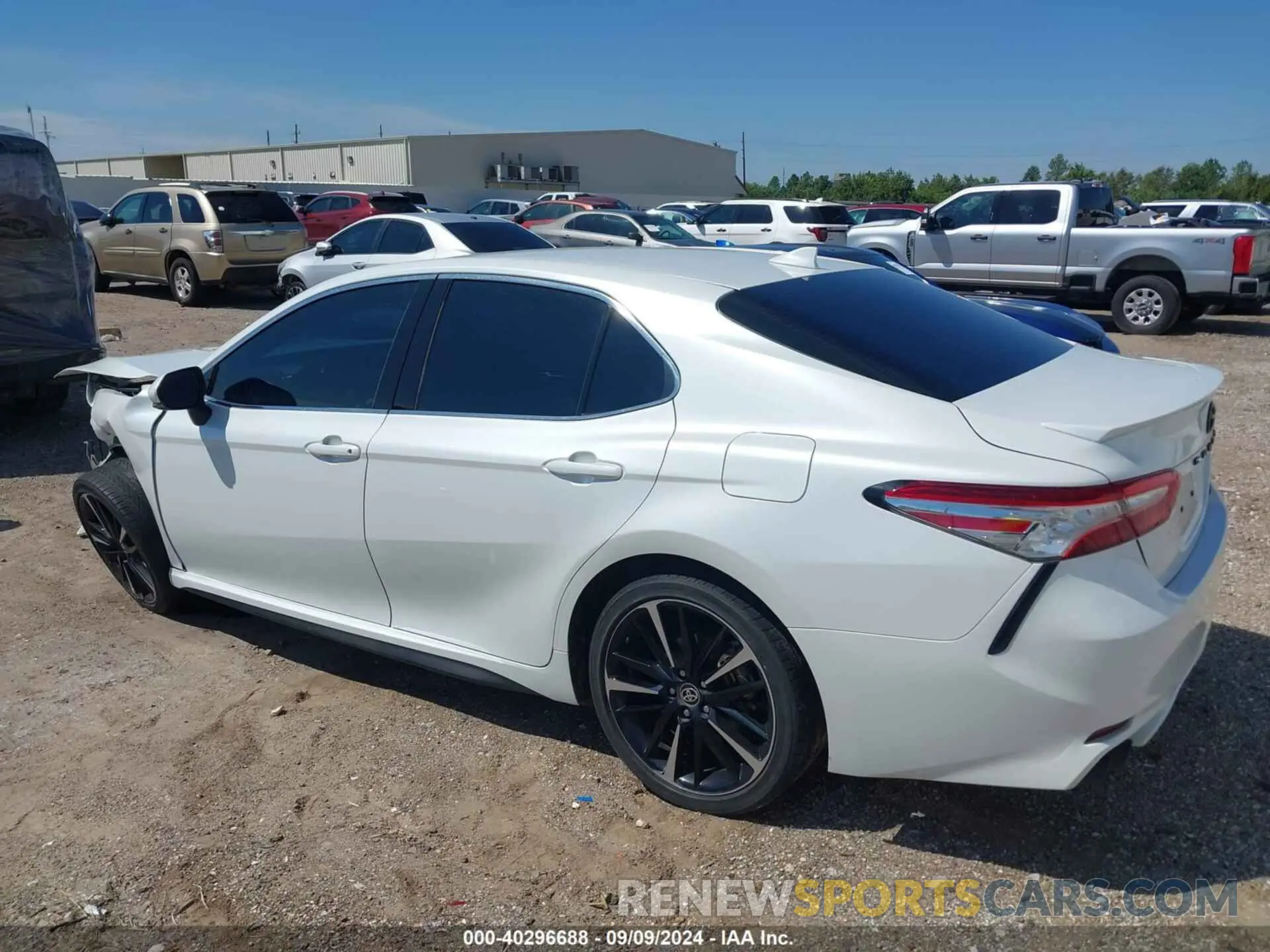 14 Photograph of a damaged car 4T1K61AK3LU950245 TOYOTA CAMRY 2020
