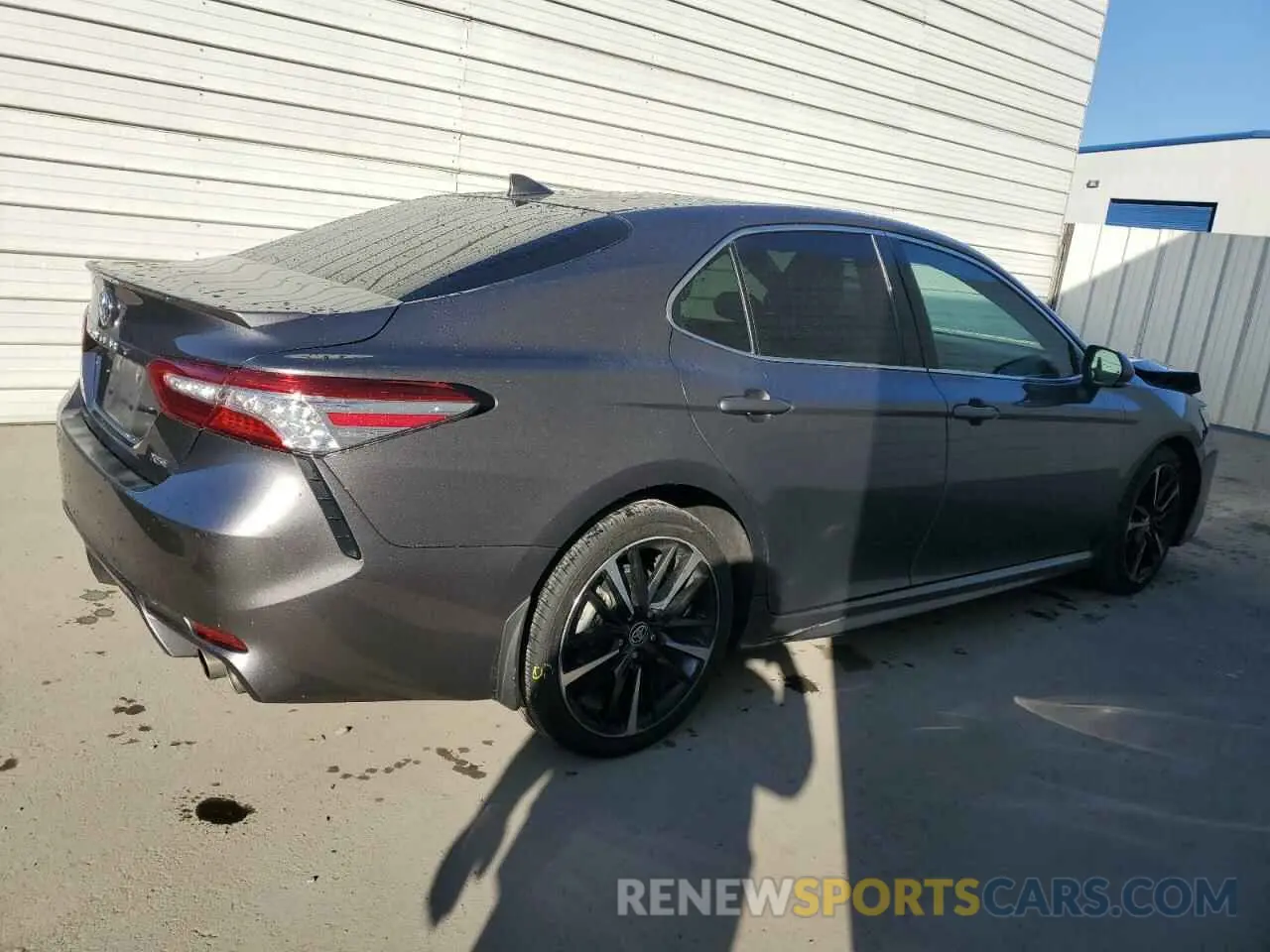 3 Фотография поврежденного автомобиля 4T1K61AK3LU966042 TOYOTA CAMRY 2020