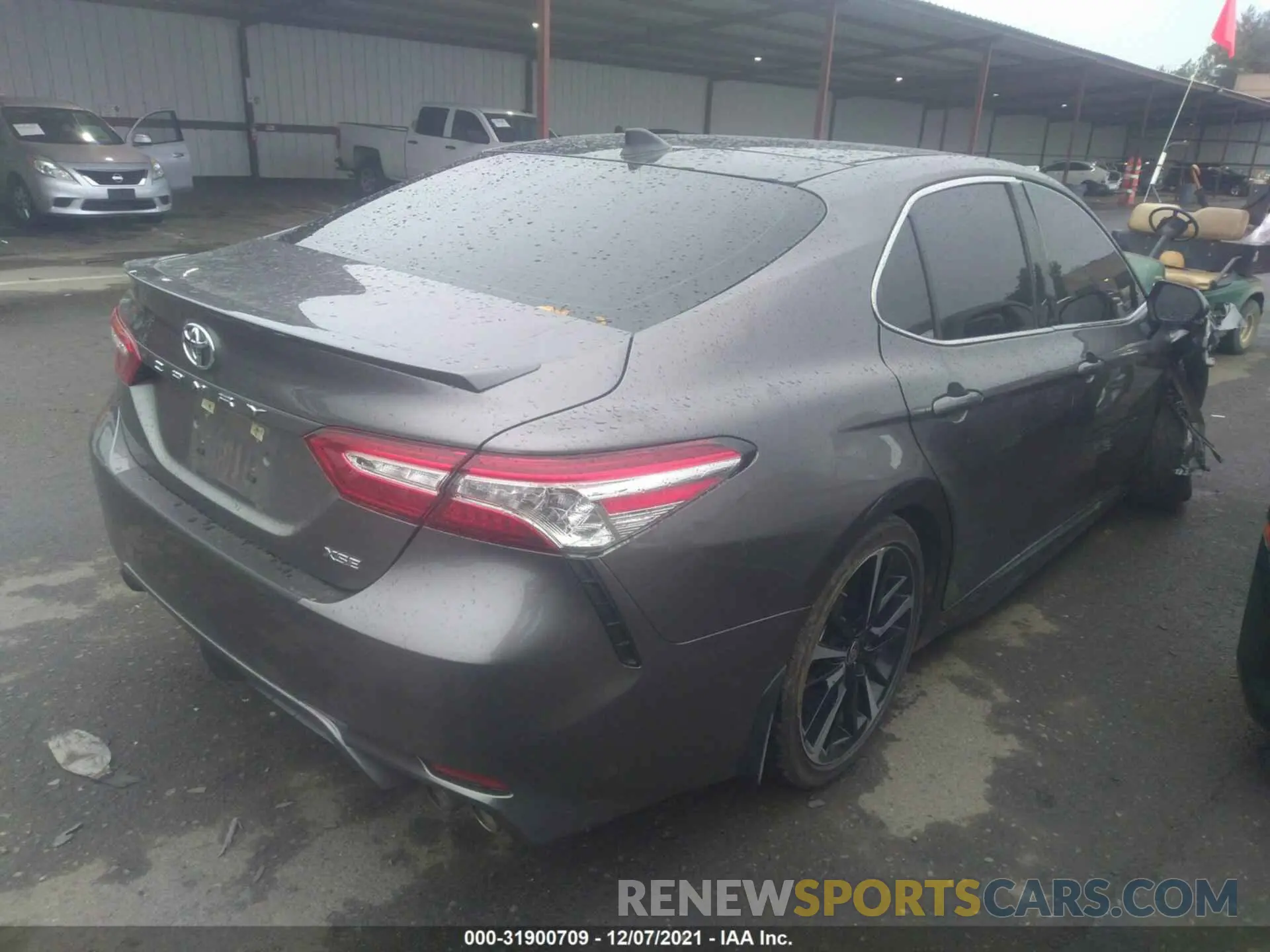 4 Photograph of a damaged car 4T1K61AK3LU984329 TOYOTA CAMRY 2020