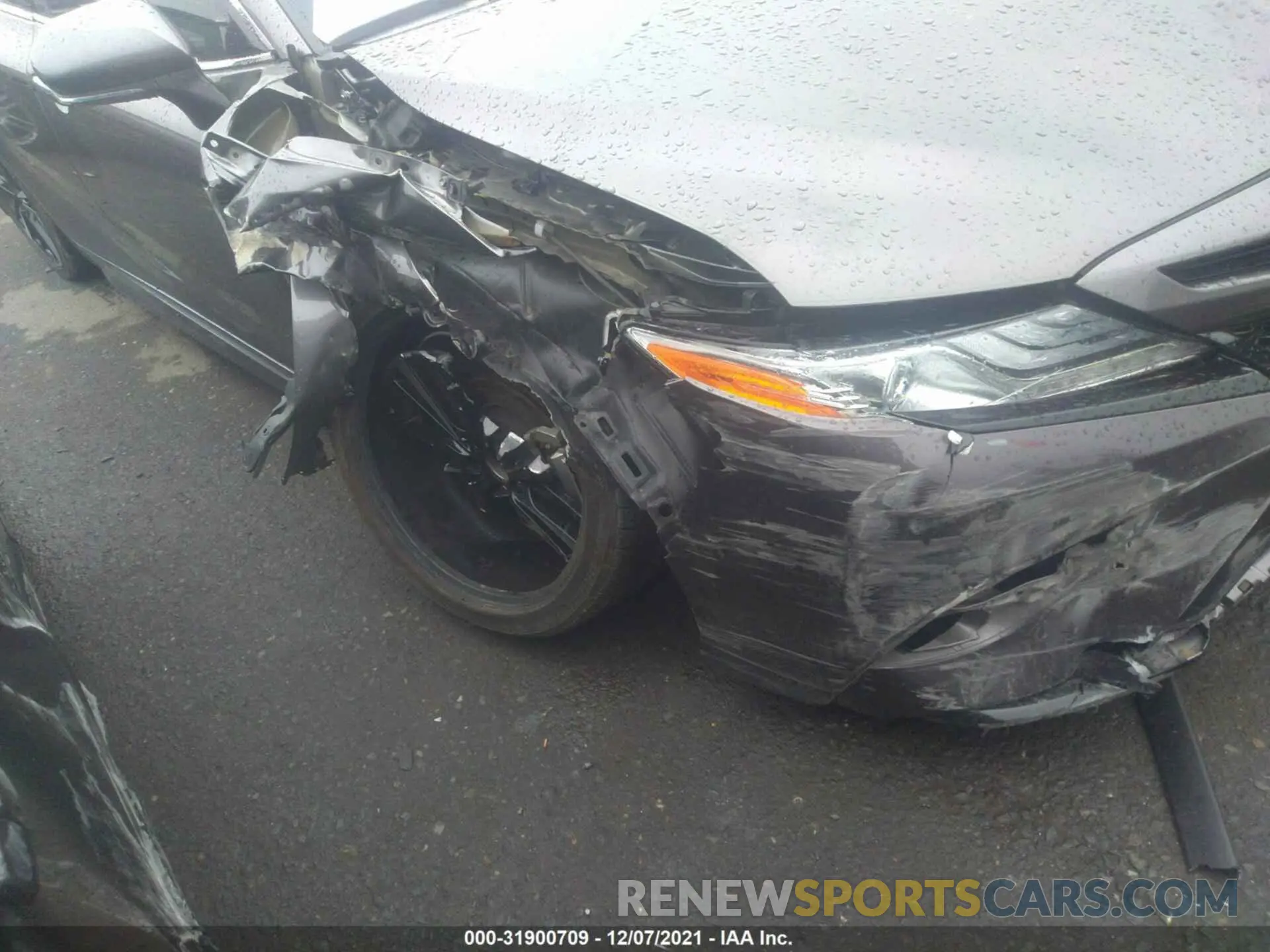 6 Photograph of a damaged car 4T1K61AK3LU984329 TOYOTA CAMRY 2020