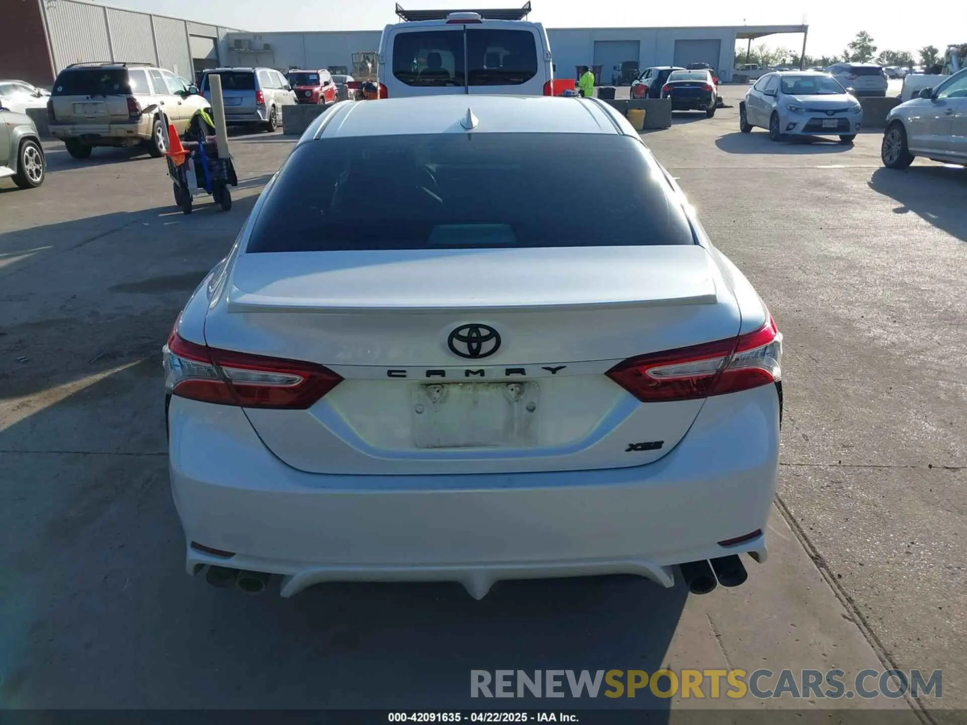 17 Фотография поврежденного автомобиля 4T1K61AK4LU318709 TOYOTA CAMRY 2020