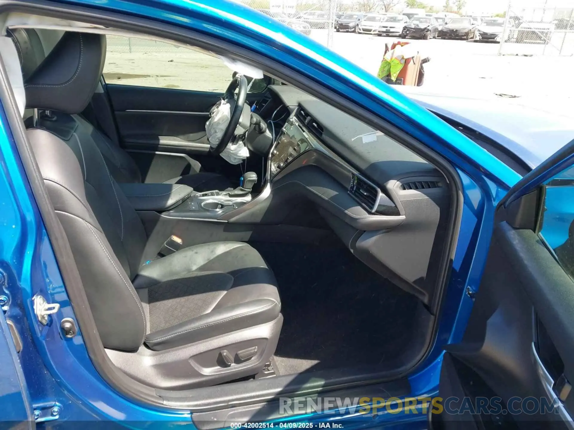 5 Фотография поврежденного автомобиля 4T1K61AK4LU351418 TOYOTA CAMRY 2020