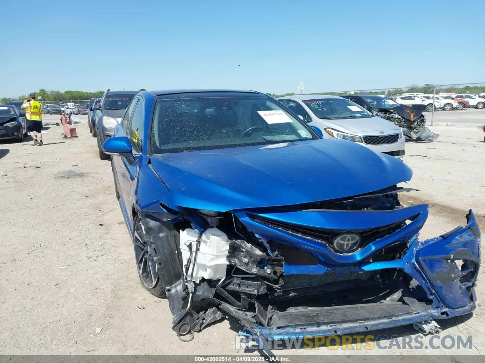 6 Фотография поврежденного автомобиля 4T1K61AK4LU351418 TOYOTA CAMRY 2020