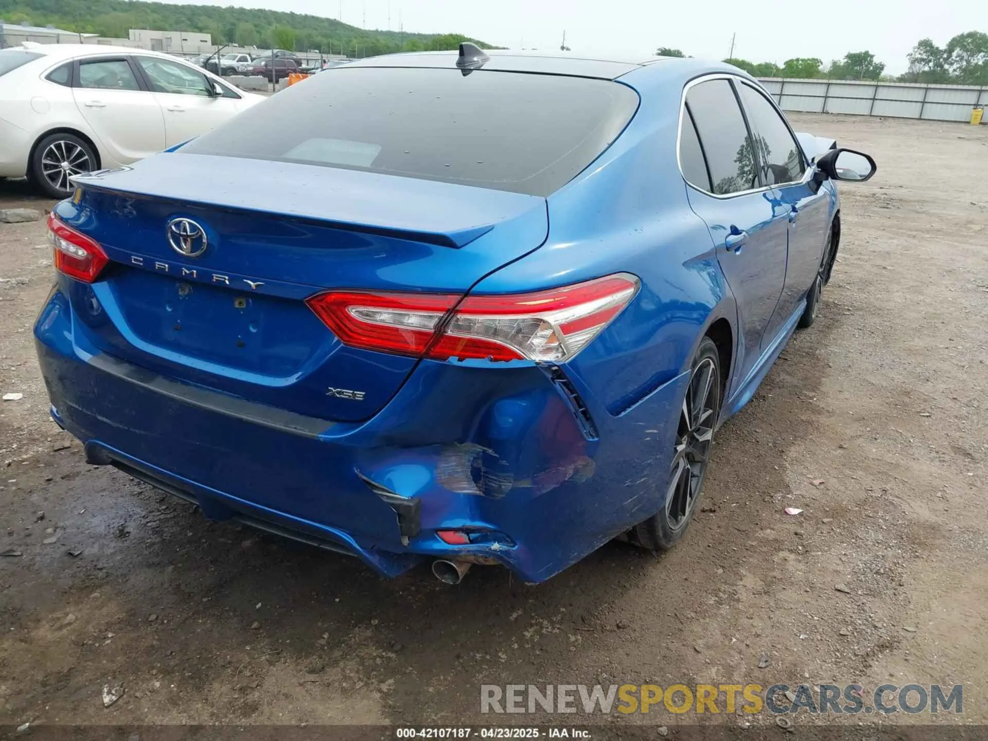 4 Фотография поврежденного автомобиля 4T1K61AK4LU395791 TOYOTA CAMRY 2020