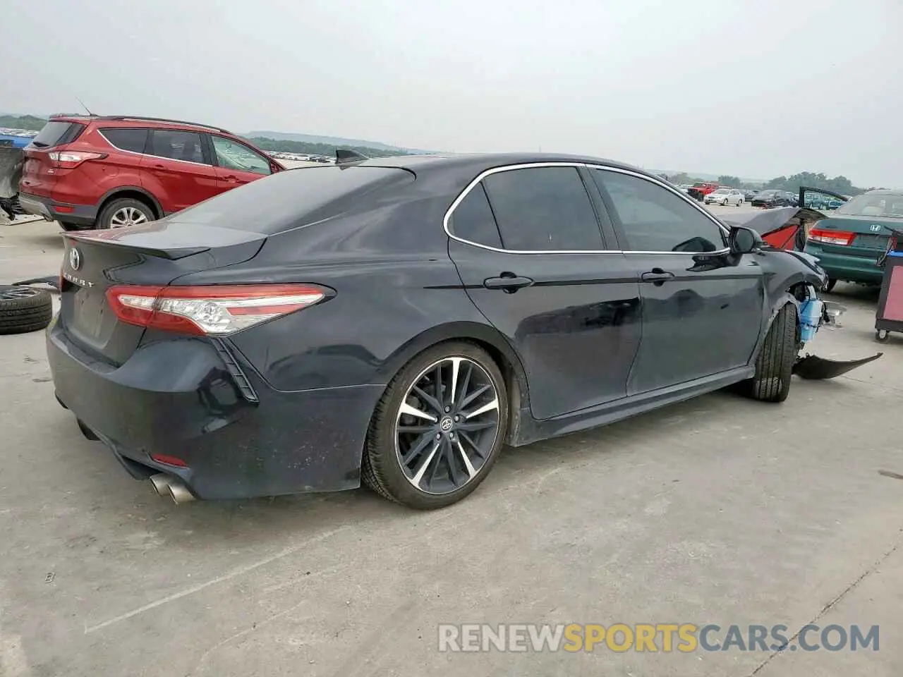 3 Photograph of a damaged car 4T1K61AK4LU873580 TOYOTA CAMRY 2020