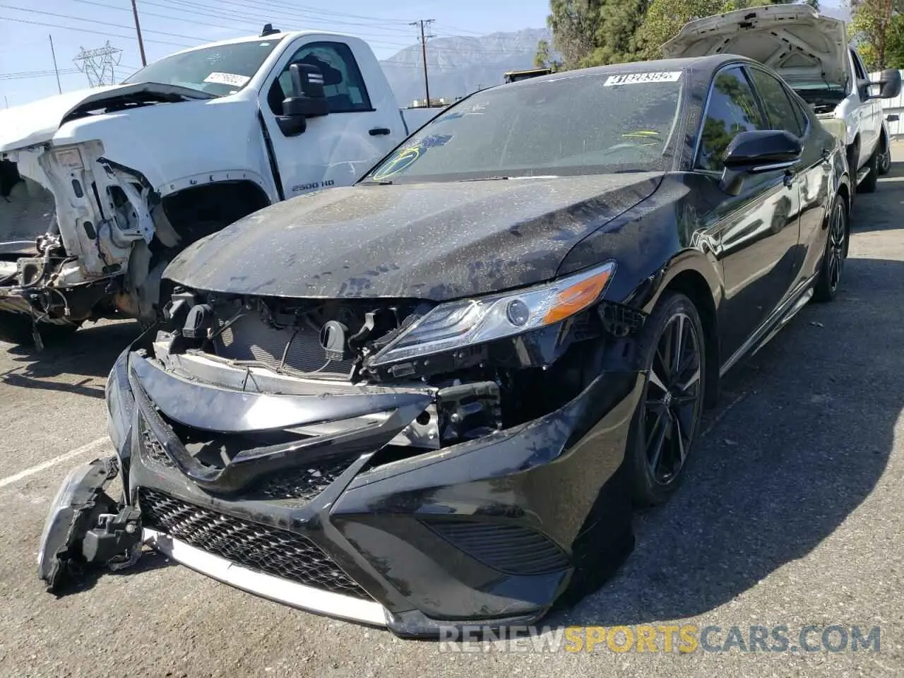 2 Photograph of a damaged car 4T1K61AK4LU910417 TOYOTA CAMRY 2020