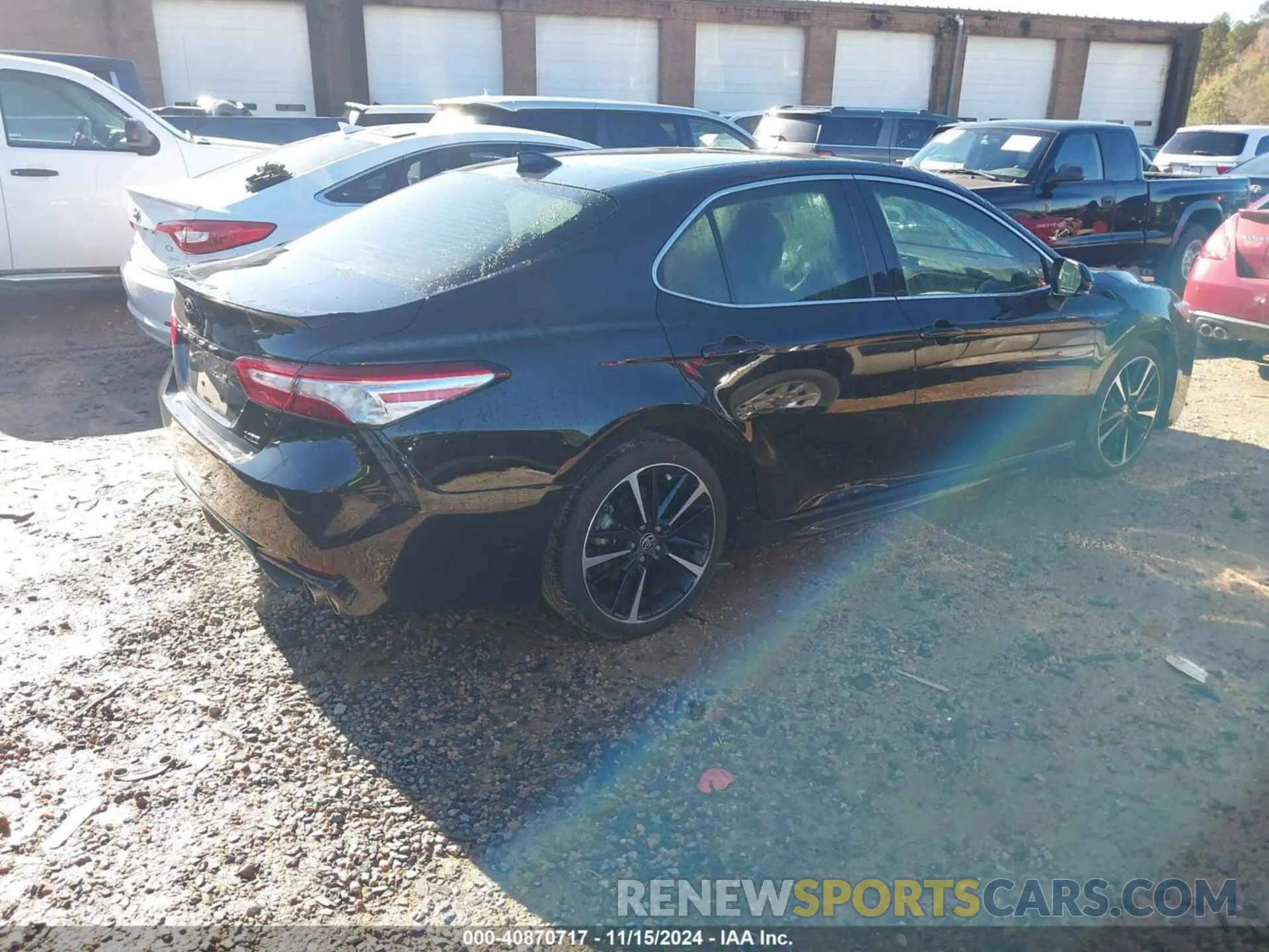 4 Photograph of a damaged car 4T1K61AK4LU956216 TOYOTA CAMRY 2020