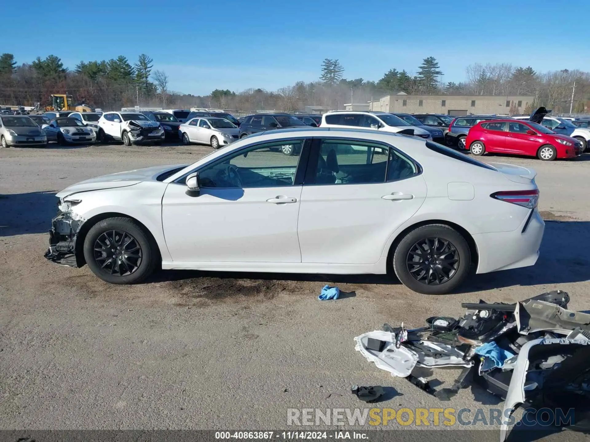 13 Photograph of a damaged car 4T1K61AK4LU978555 TOYOTA CAMRY 2020