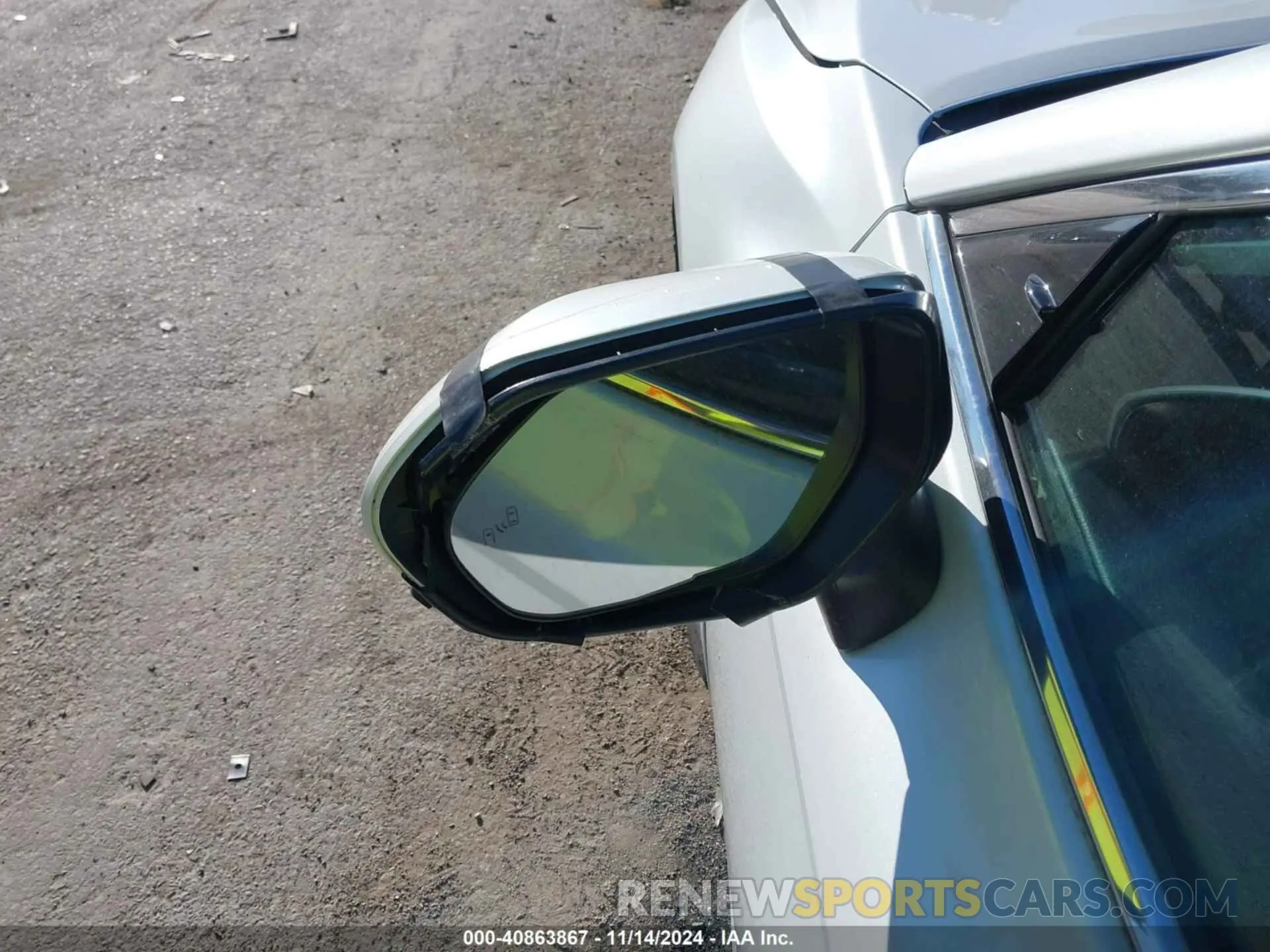 17 Photograph of a damaged car 4T1K61AK4LU978555 TOYOTA CAMRY 2020