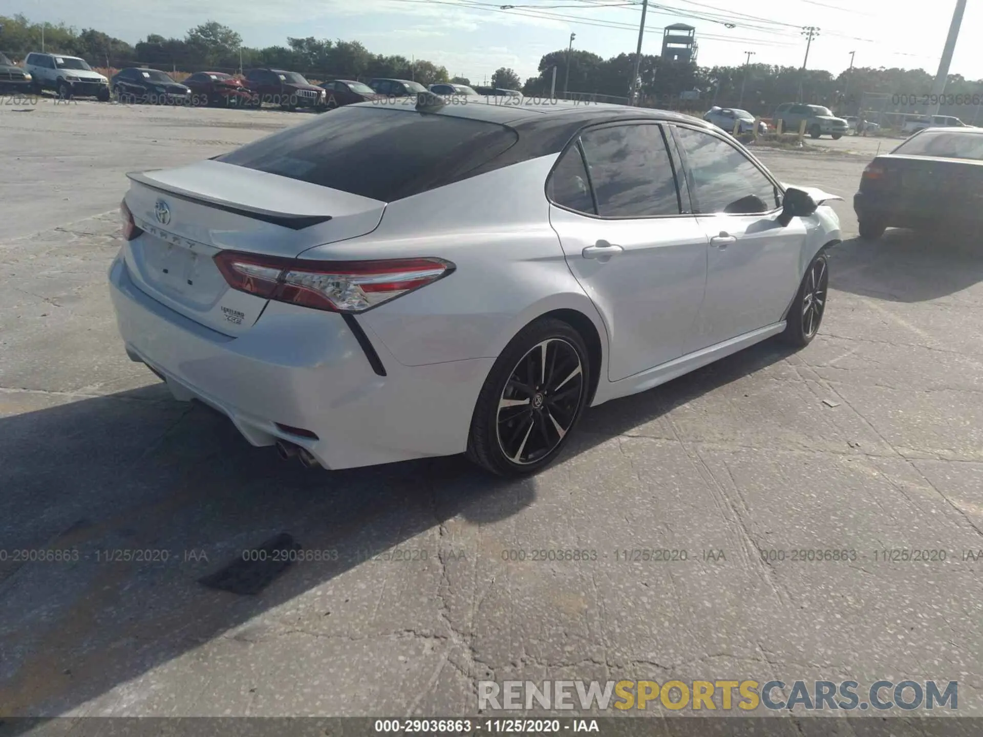 4 Photograph of a damaged car 4T1K61AK5LU311669 TOYOTA CAMRY 2020