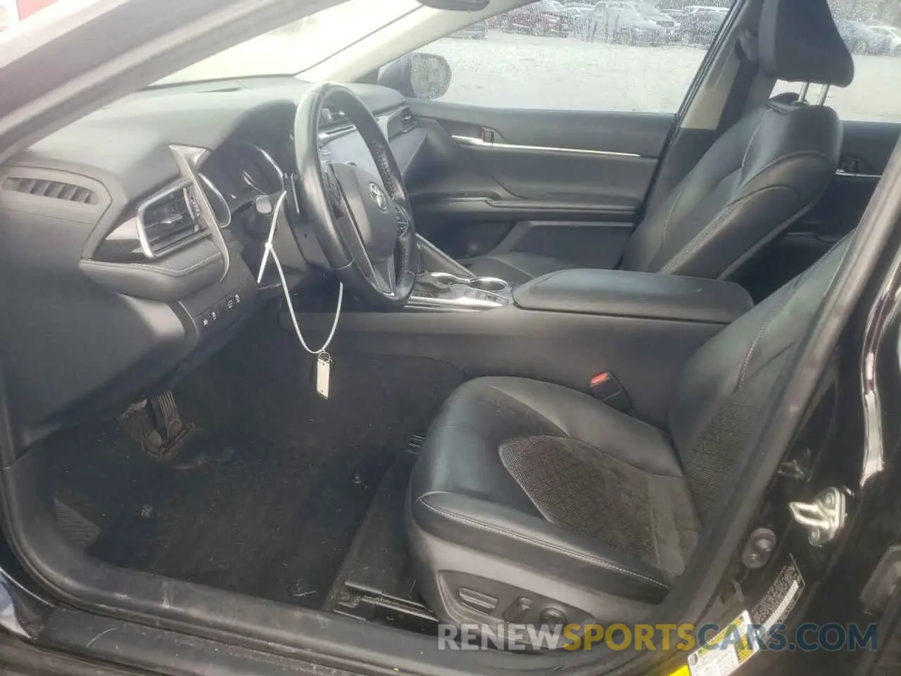 7 Photograph of a damaged car 4T1K61AK5LU328200 TOYOTA CAMRY 2020