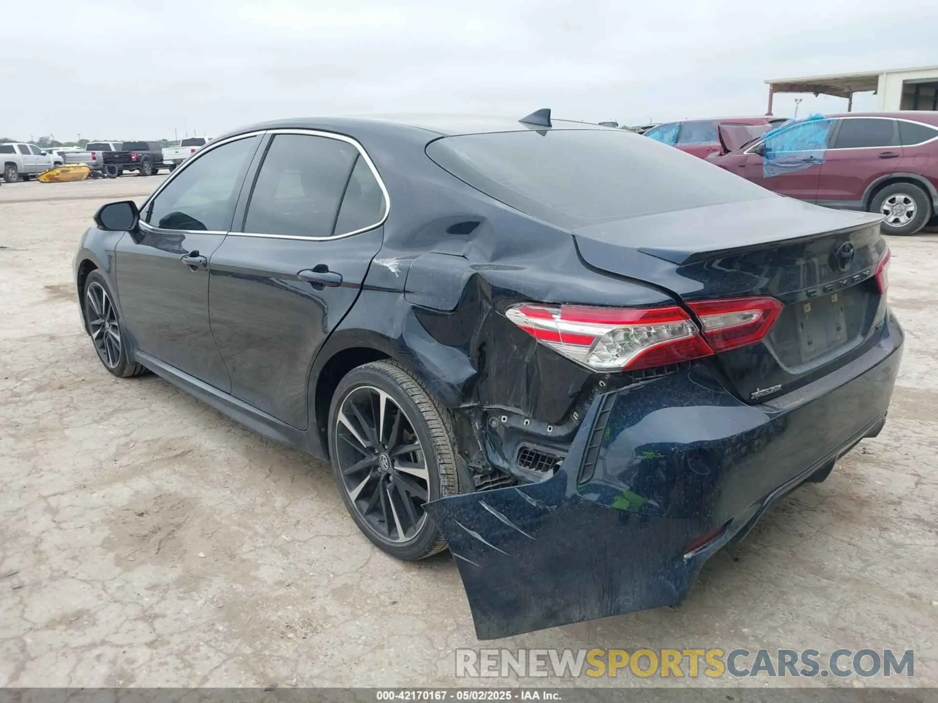 3 Photograph of a damaged car 4T1K61AK5LU876309 TOYOTA CAMRY 2020