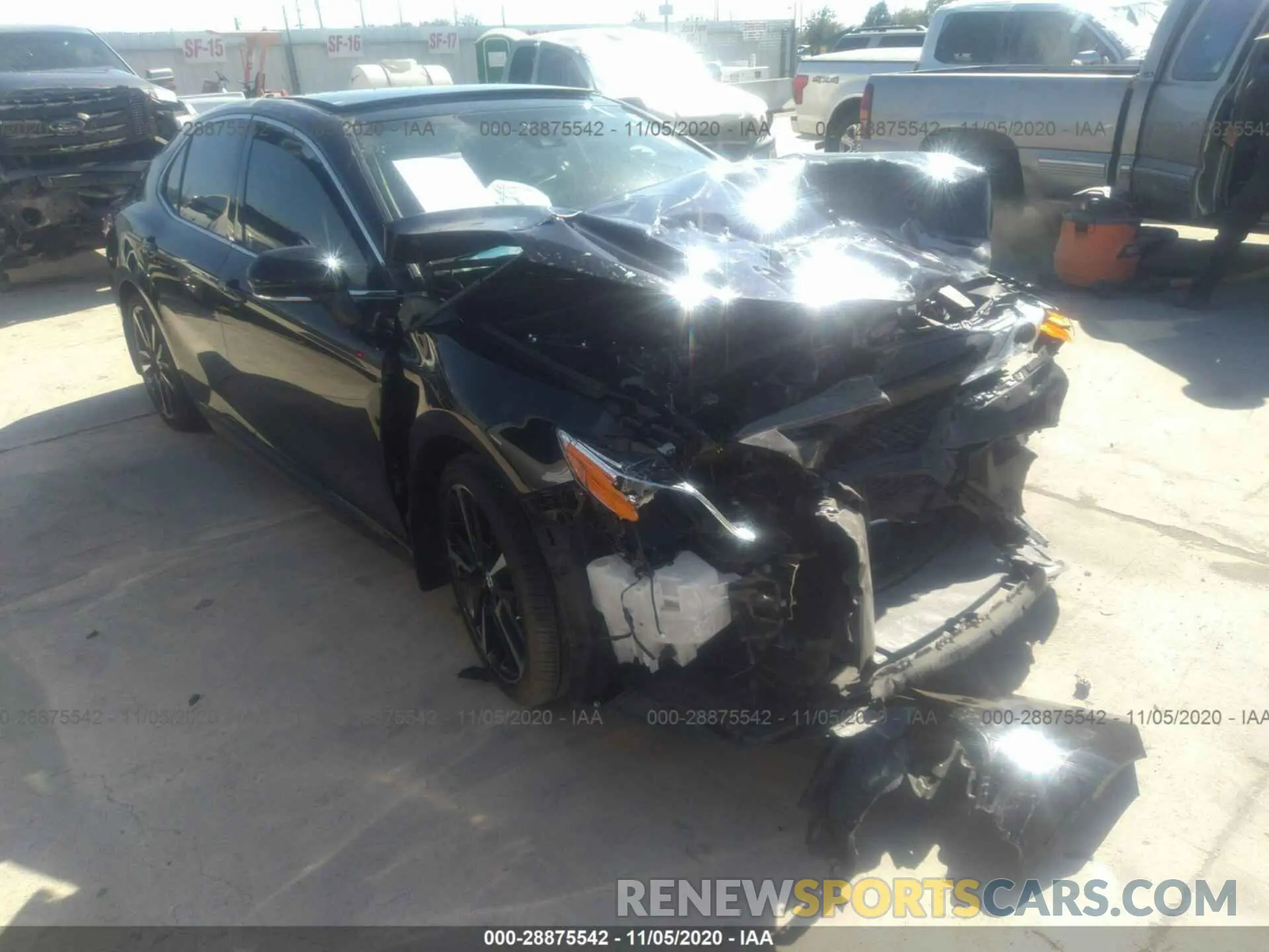 1 Photograph of a damaged car 4T1K61AK5LU902939 TOYOTA CAMRY 2020