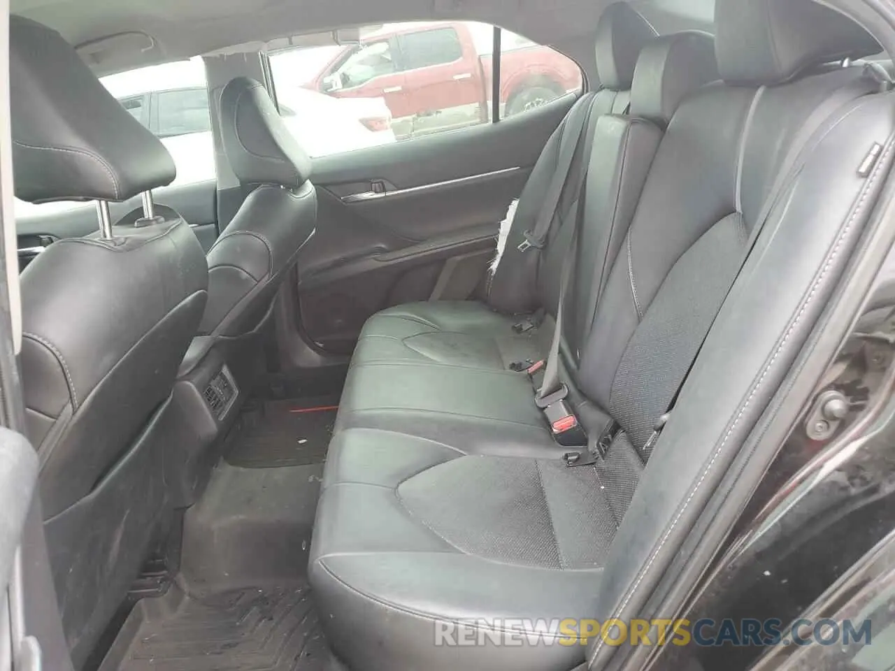 10 Photograph of a damaged car 4T1K61AK5LU952630 TOYOTA CAMRY 2020