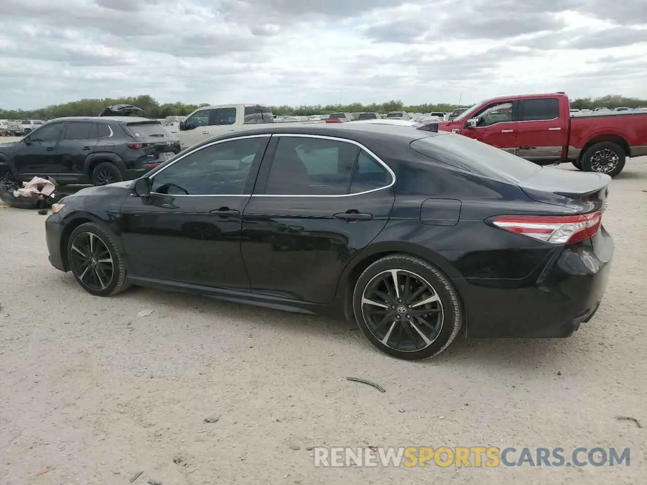 2 Photograph of a damaged car 4T1K61AK5LU952630 TOYOTA CAMRY 2020