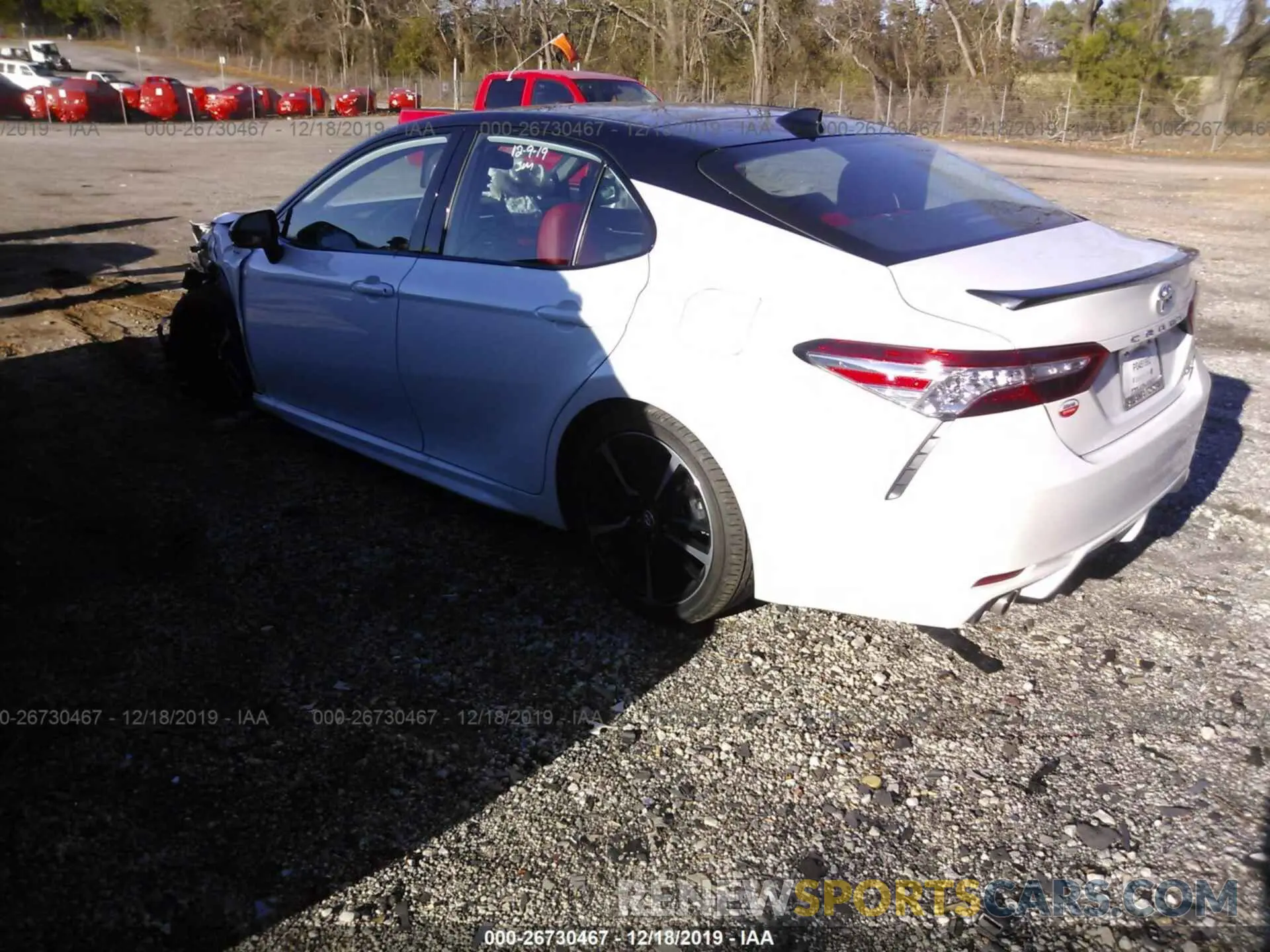 3 Photograph of a damaged car 4T1K61AK6LU305170 TOYOTA CAMRY 2020