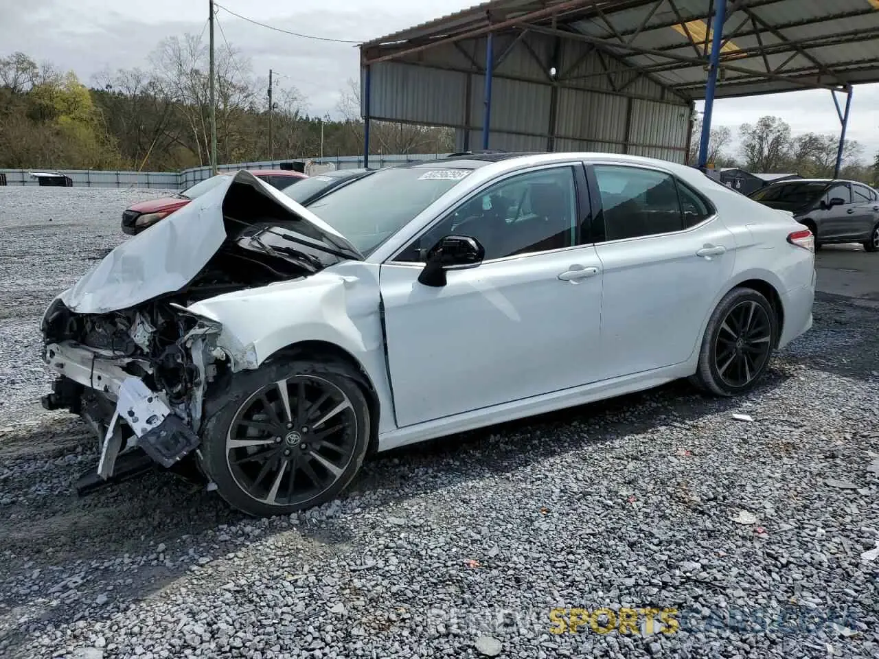 1 Photograph of a damaged car 4T1K61AK6LU358970 TOYOTA CAMRY 2020