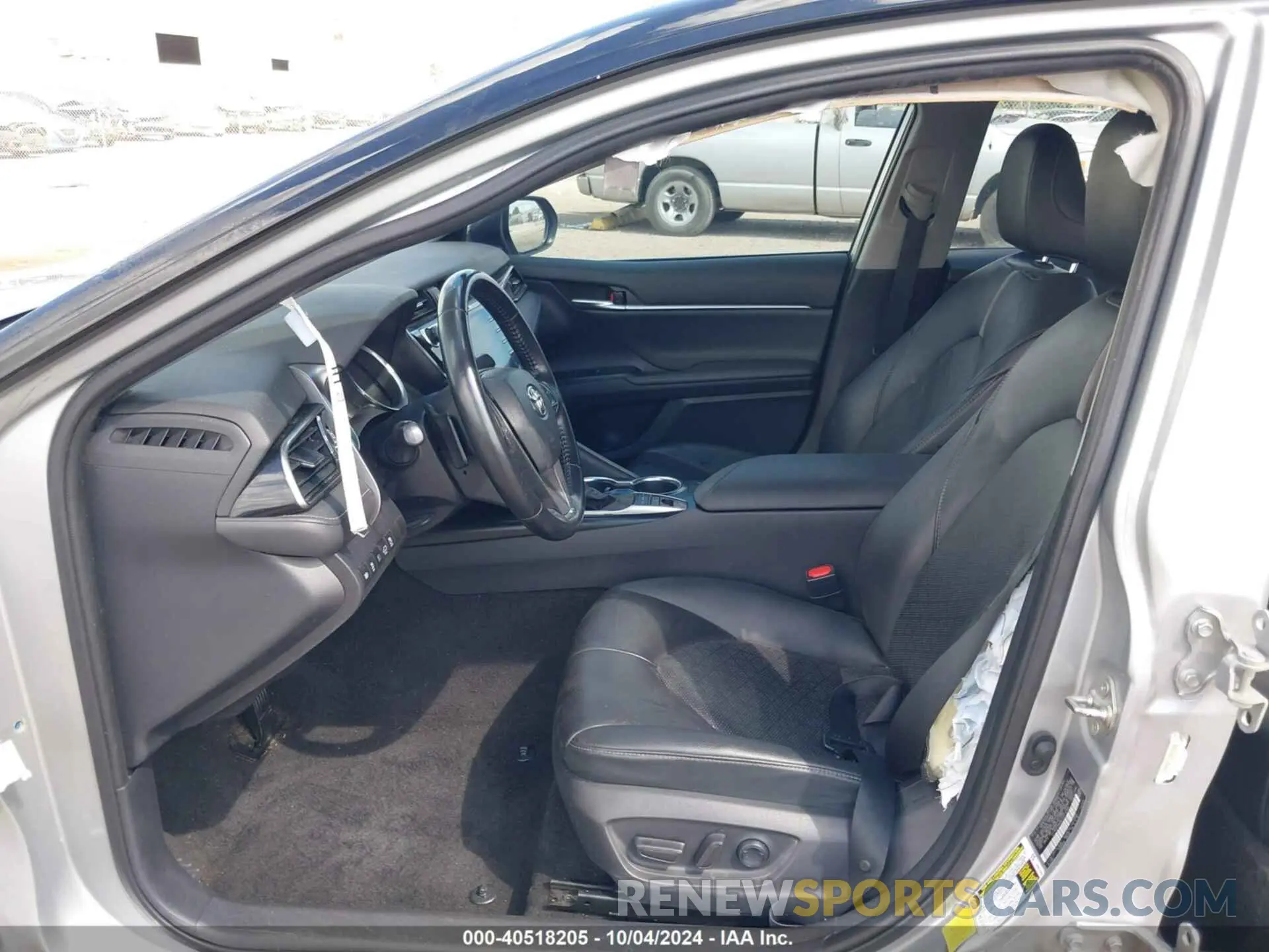 5 Photograph of a damaged car 4T1K61AK6LU371086 TOYOTA CAMRY 2020