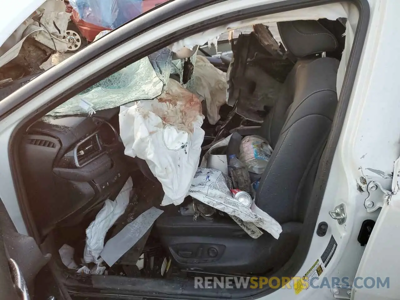 7 Photograph of a damaged car 4T1K61AK6LU375476 TOYOTA CAMRY 2020