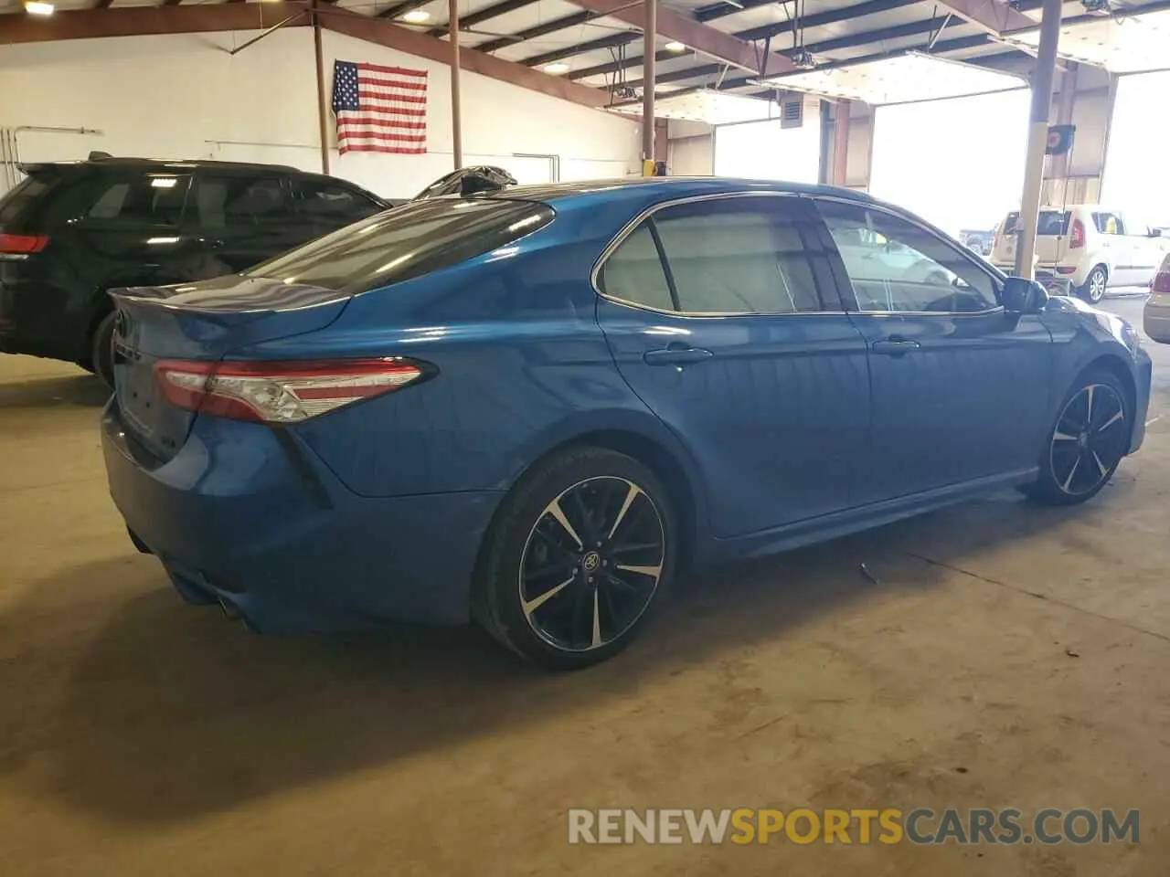 3 Photograph of a damaged car 4T1K61AK6LU395579 TOYOTA CAMRY 2020