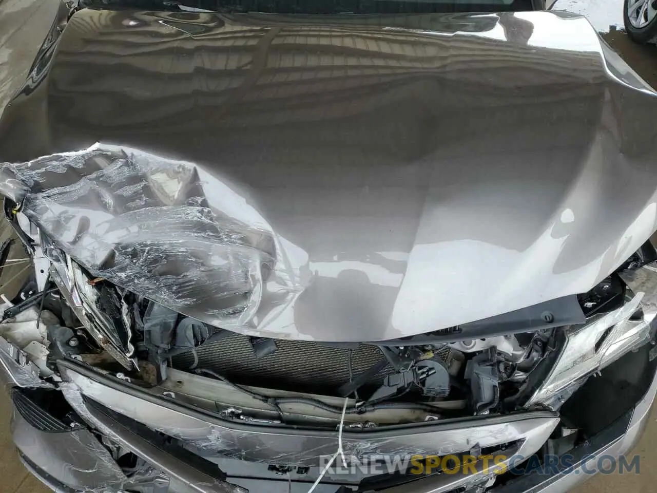 11 Photograph of a damaged car 4T1K61AK6LU500556 TOYOTA CAMRY 2020