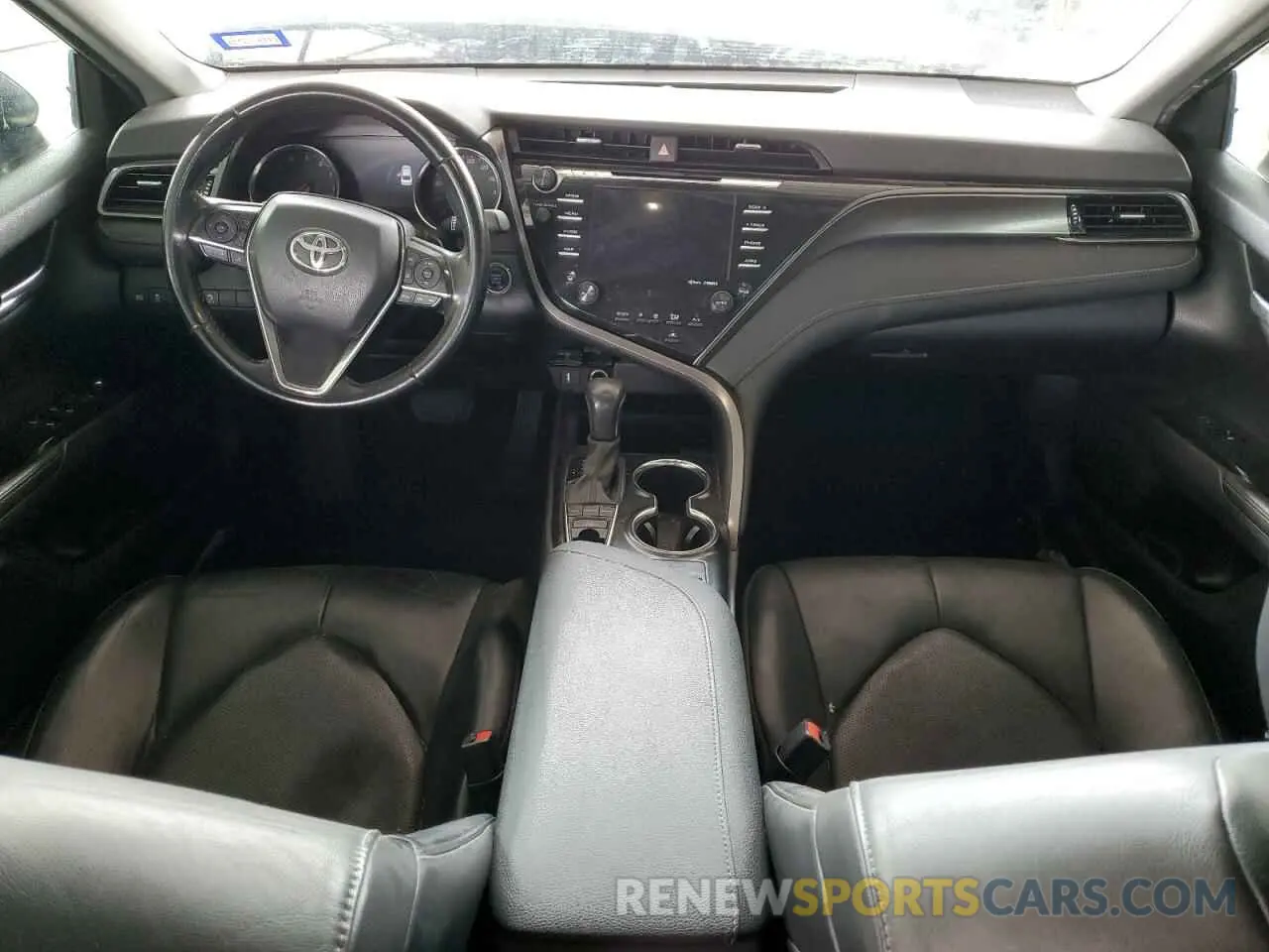 8 Photograph of a damaged car 4T1K61AK6LU500556 TOYOTA CAMRY 2020