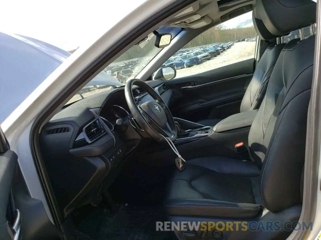 7 Photograph of a damaged car 4T1K61AK6LU893944 TOYOTA CAMRY 2020