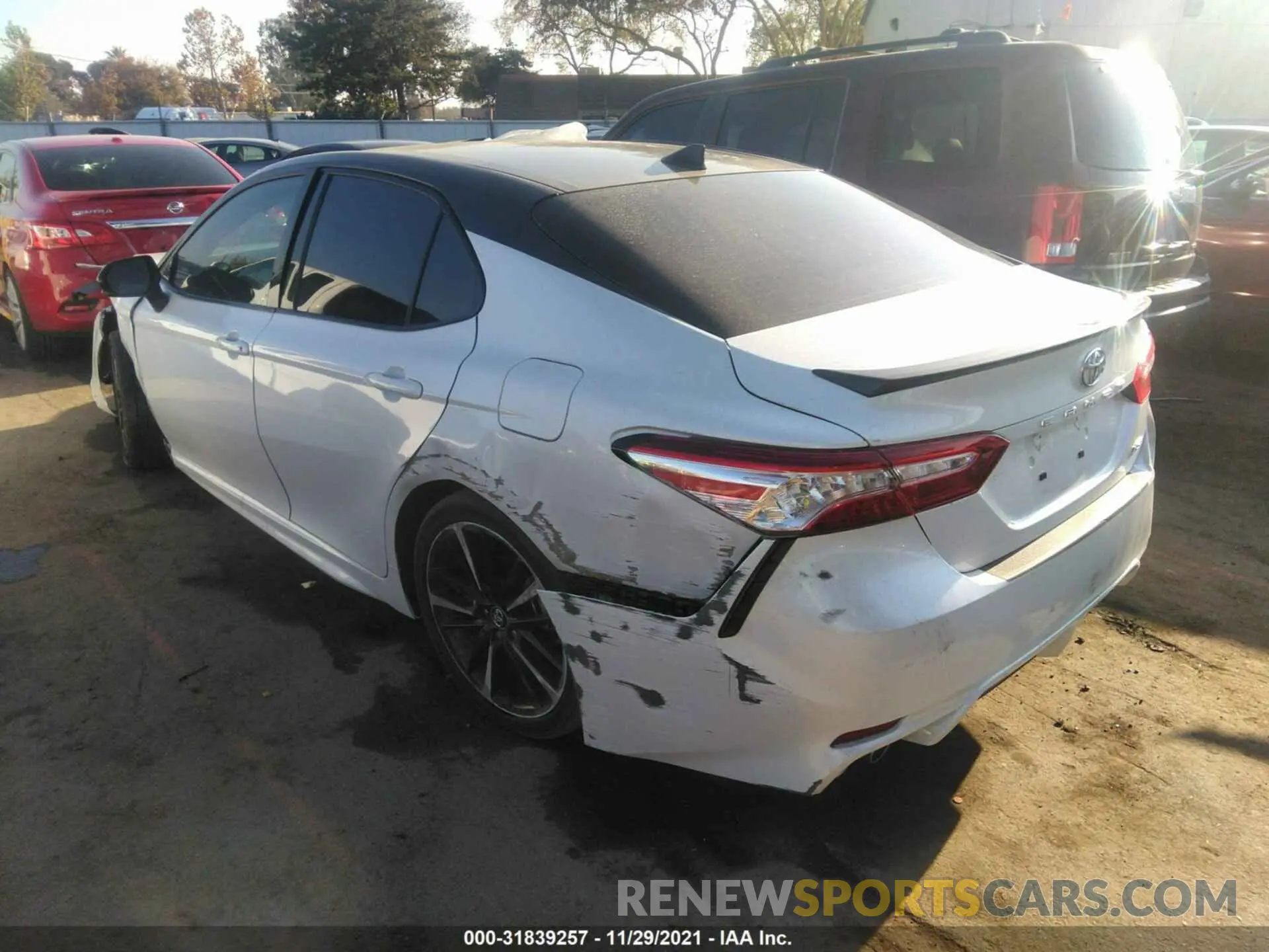3 Photograph of a damaged car 4T1K61AK7LU317571 TOYOTA CAMRY 2020