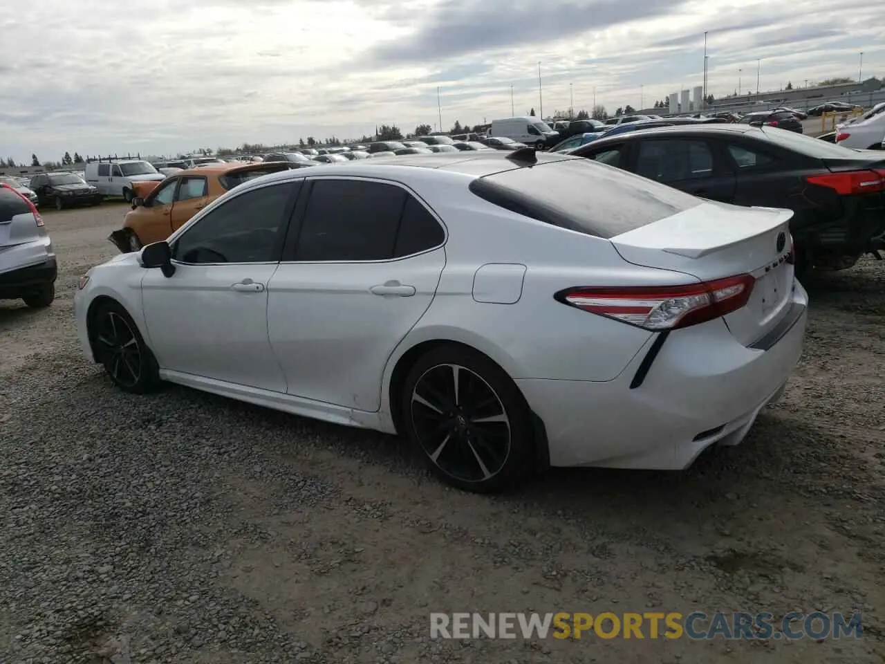 2 Photograph of a damaged car 4T1K61AK7LU346603 TOYOTA CAMRY 2020