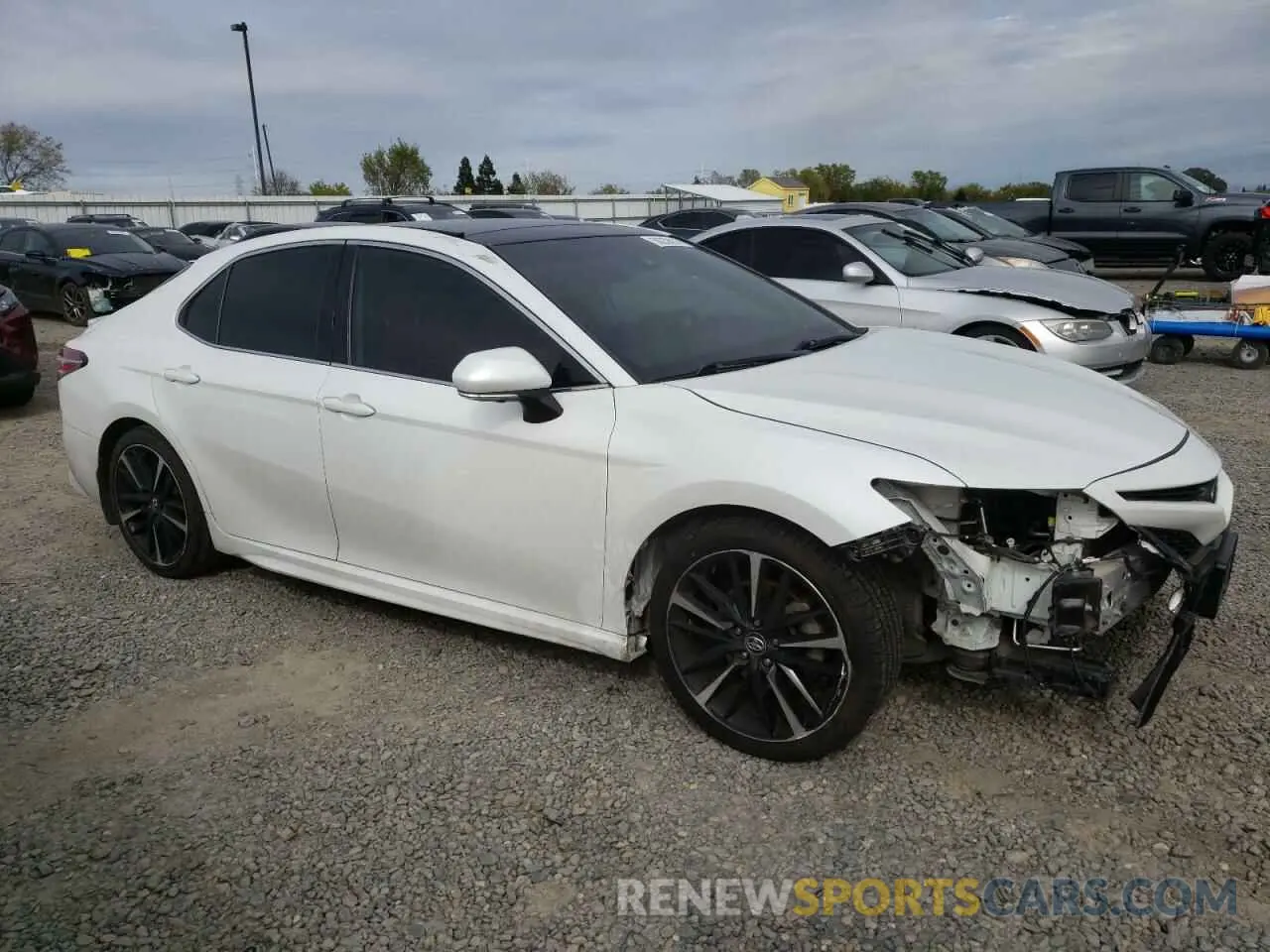 4 Photograph of a damaged car 4T1K61AK7LU346603 TOYOTA CAMRY 2020