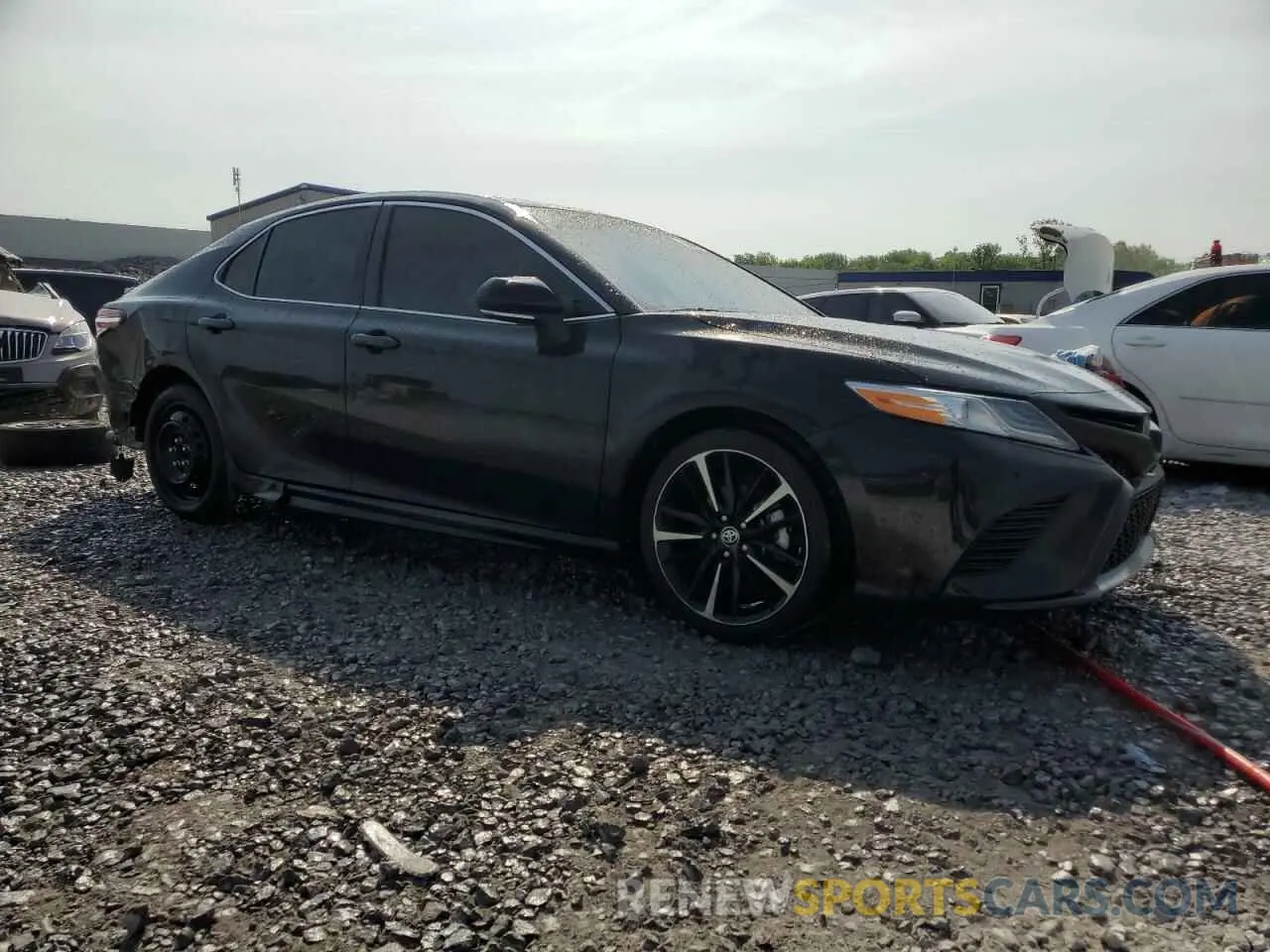 4 Photograph of a damaged car 4T1K61AK7LU364051 TOYOTA CAMRY 2020