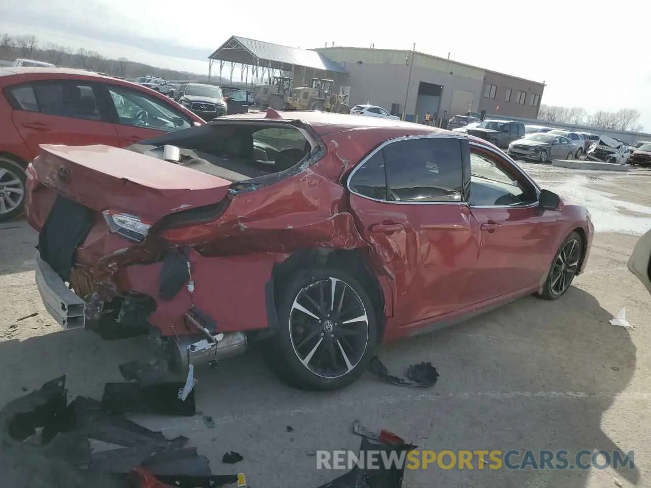 3 Photograph of a damaged car 4T1K61AK7LU395347 TOYOTA CAMRY 2020