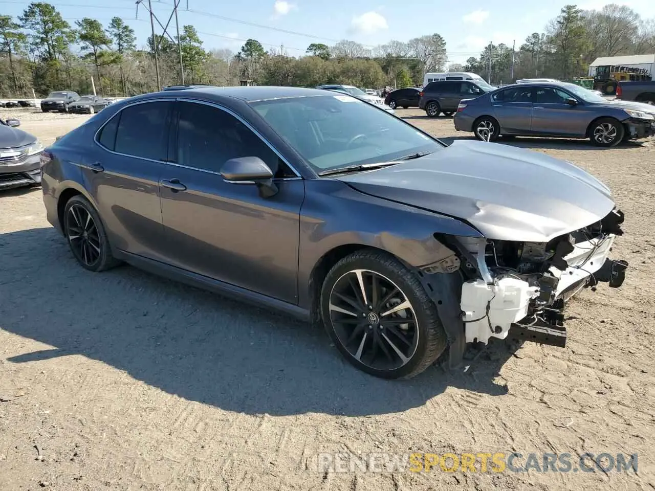 4 Photograph of a damaged car 4T1K61AK7LU994362 TOYOTA CAMRY 2020