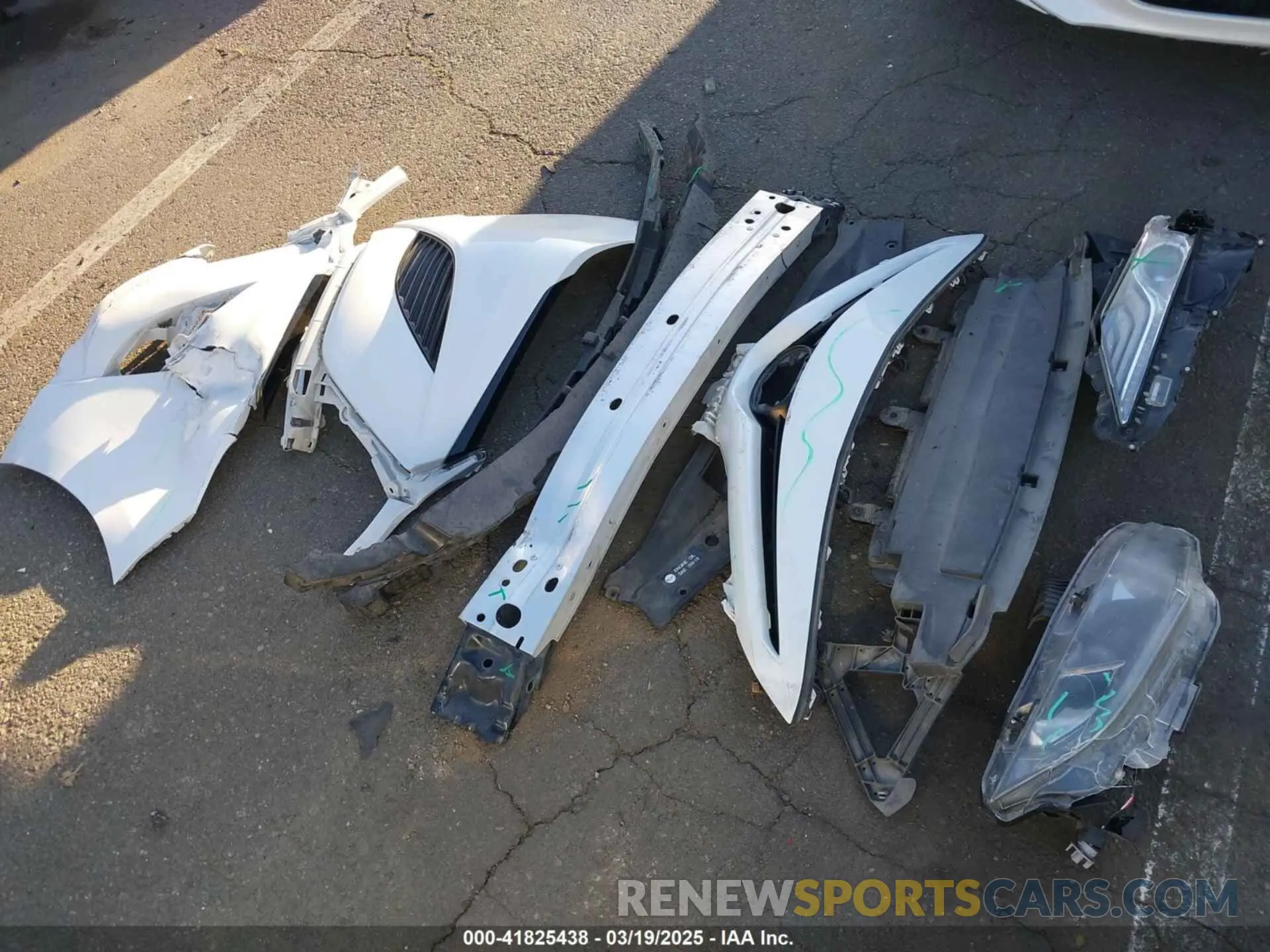 12 Photograph of a damaged car 4T1K61AK8LU368030 TOYOTA CAMRY 2020