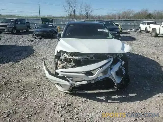 11 Photograph of a damaged car 4T1K61AK8LU372739 TOYOTA CAMRY 2020