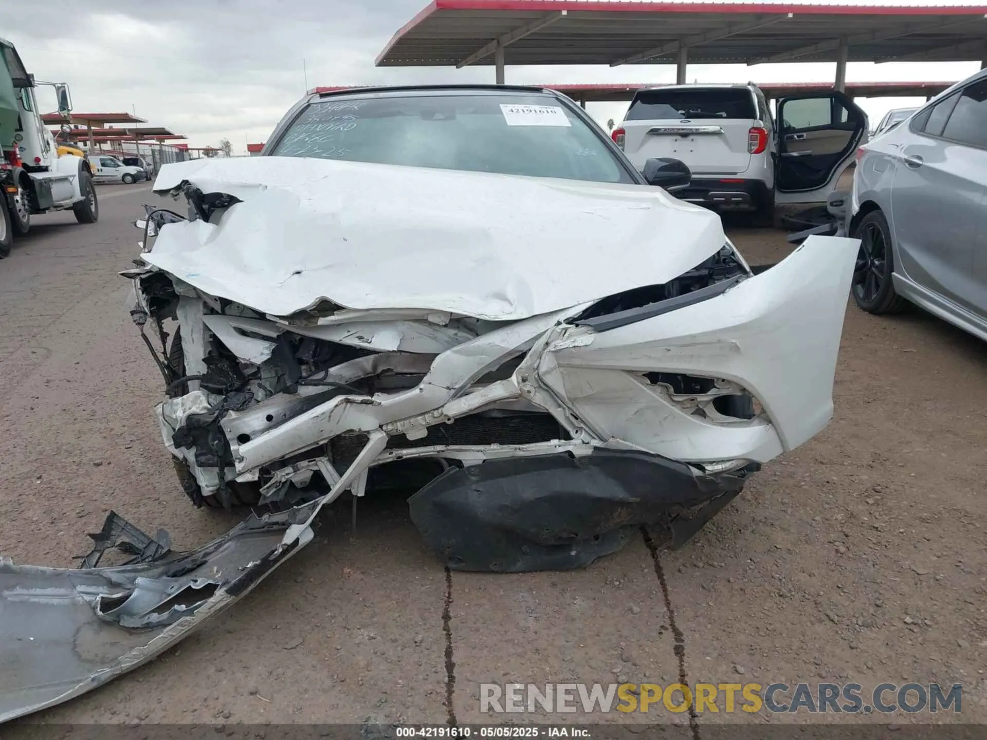 6 Photograph of a damaged car 4T1K61AK8LU380498 TOYOTA CAMRY 2020