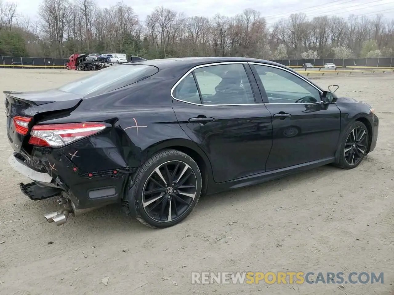 3 Photograph of a damaged car 4T1K61AK8LU502938 TOYOTA CAMRY 2020