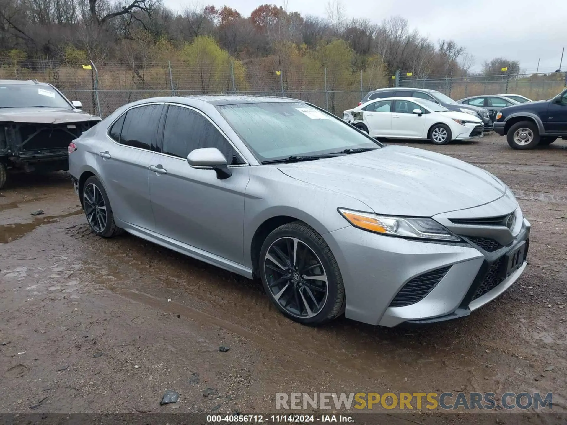 1 Photograph of a damaged car 4T1K61AK8LU918679 TOYOTA CAMRY 2020