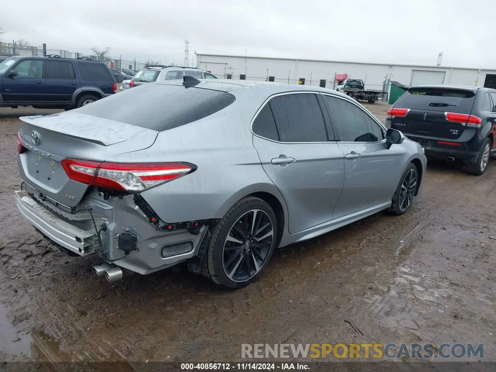 4 Photograph of a damaged car 4T1K61AK8LU918679 TOYOTA CAMRY 2020
