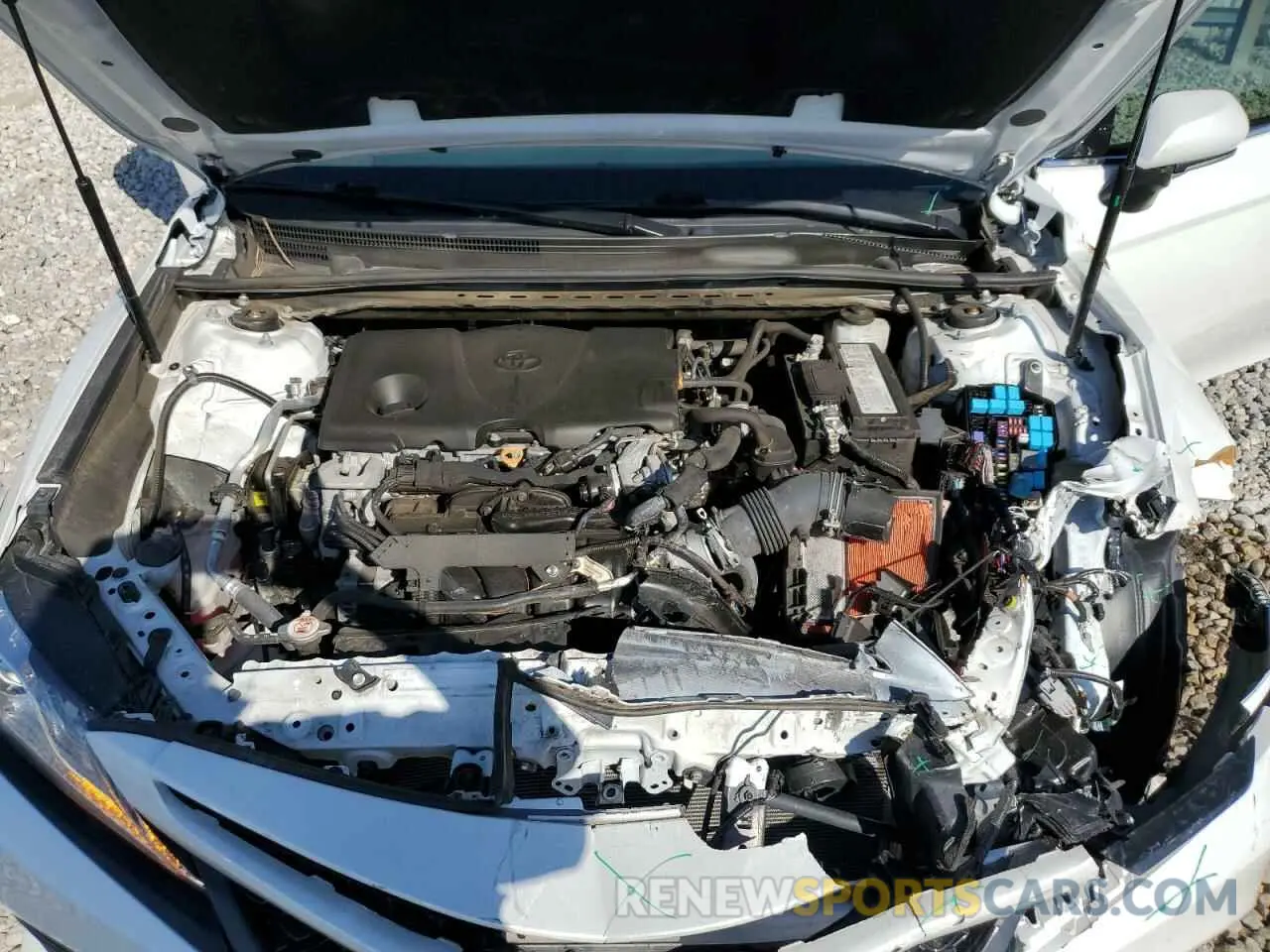 11 Photograph of a damaged car 4T1K61AK8LU938589 TOYOTA CAMRY 2020