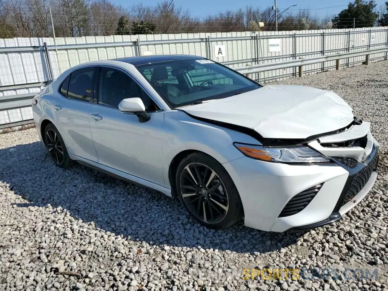 4 Photograph of a damaged car 4T1K61AK8LU938589 TOYOTA CAMRY 2020