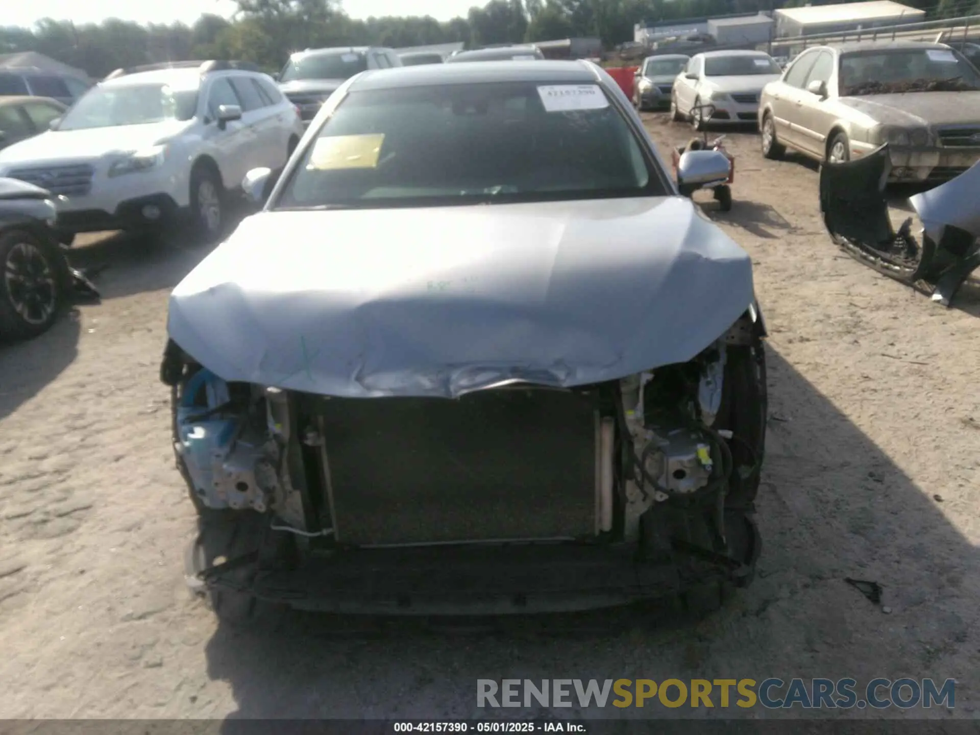 12 Photograph of a damaged car 4T1K61AK9LU371096 TOYOTA CAMRY 2020