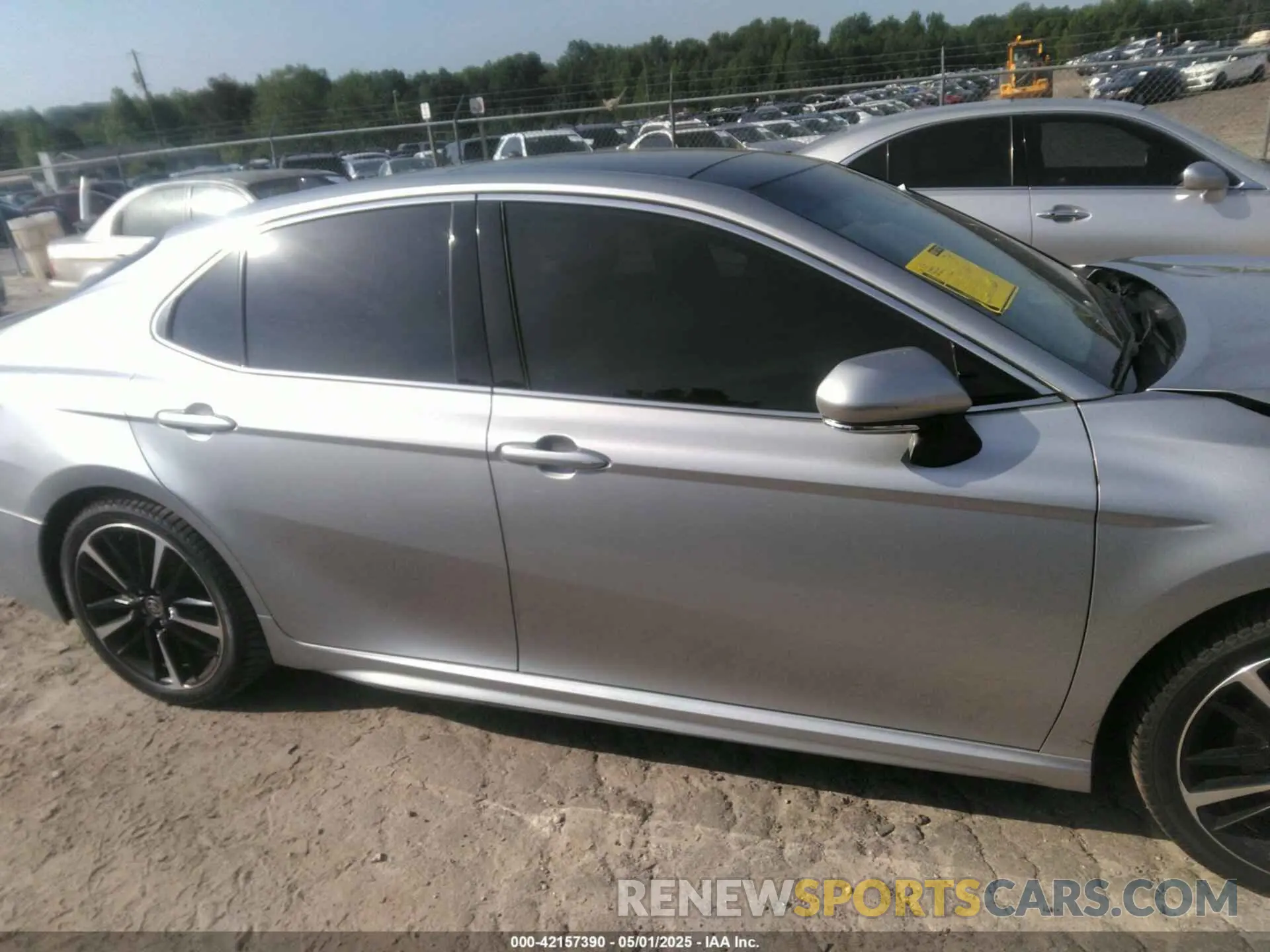 13 Photograph of a damaged car 4T1K61AK9LU371096 TOYOTA CAMRY 2020
