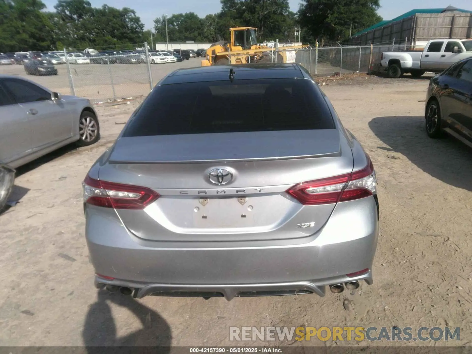 16 Photograph of a damaged car 4T1K61AK9LU371096 TOYOTA CAMRY 2020